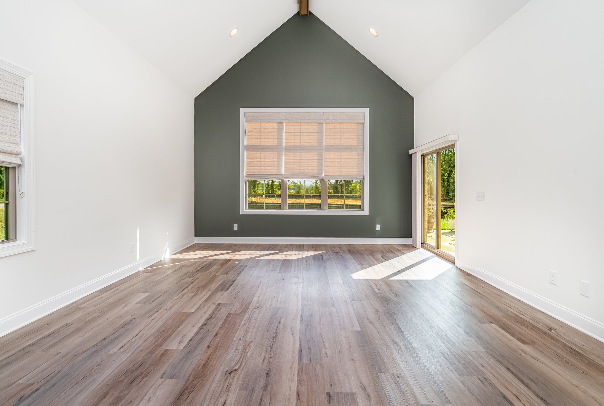 412 W Foxrun