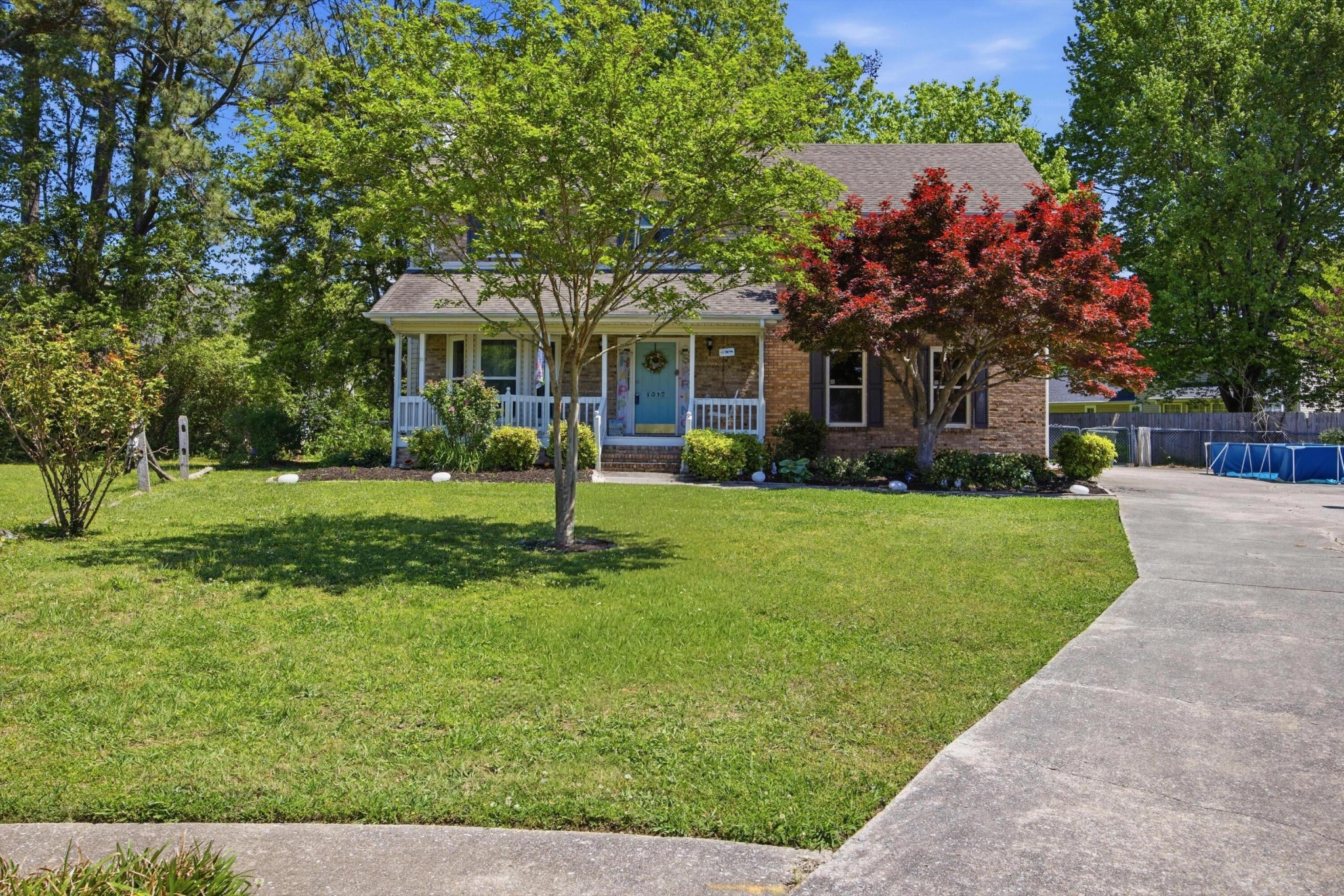 1012 Tall Oak Lane