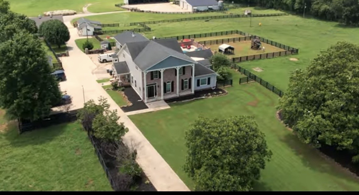 857 Hicks Cut Rd