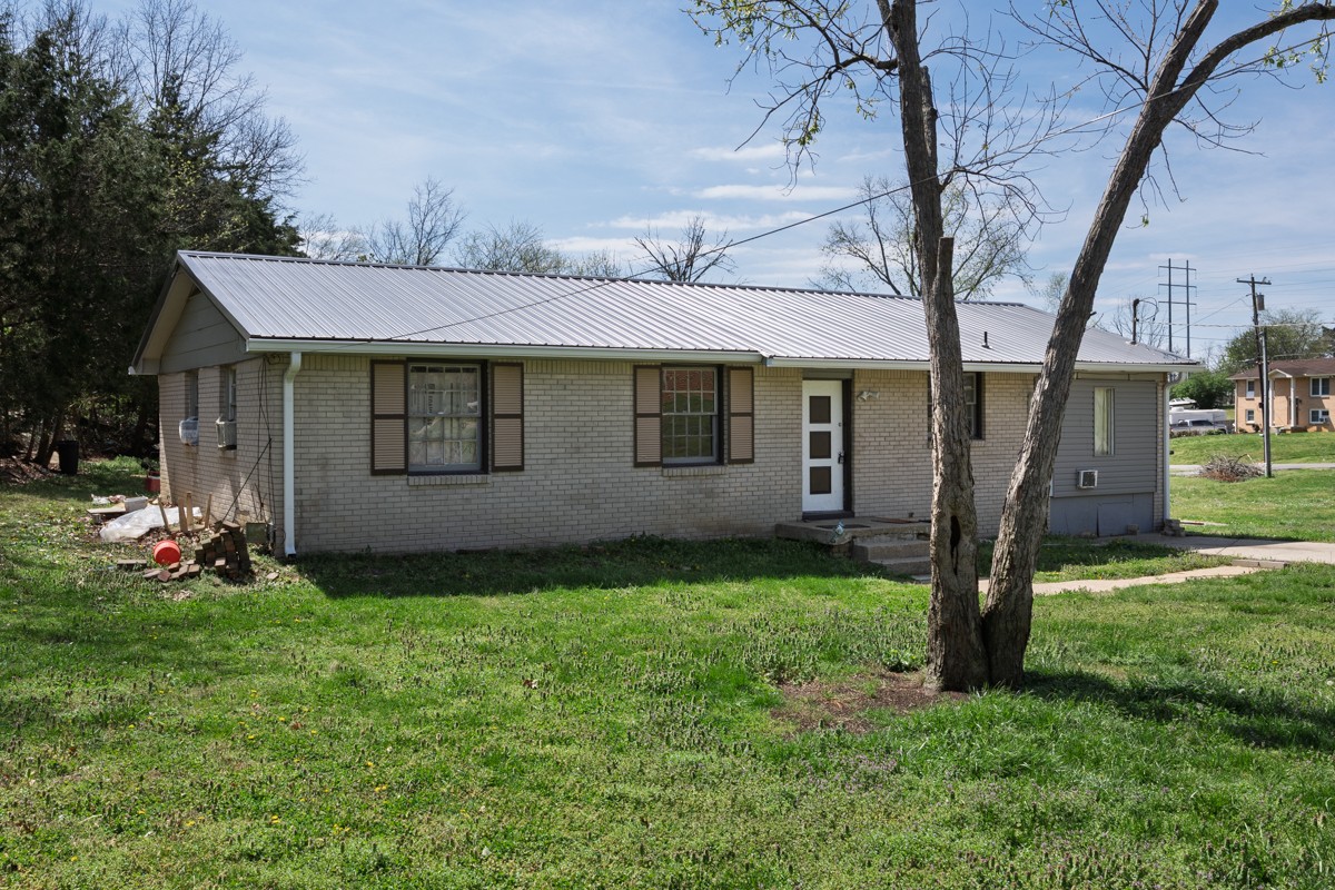 104 Hilltop Dr