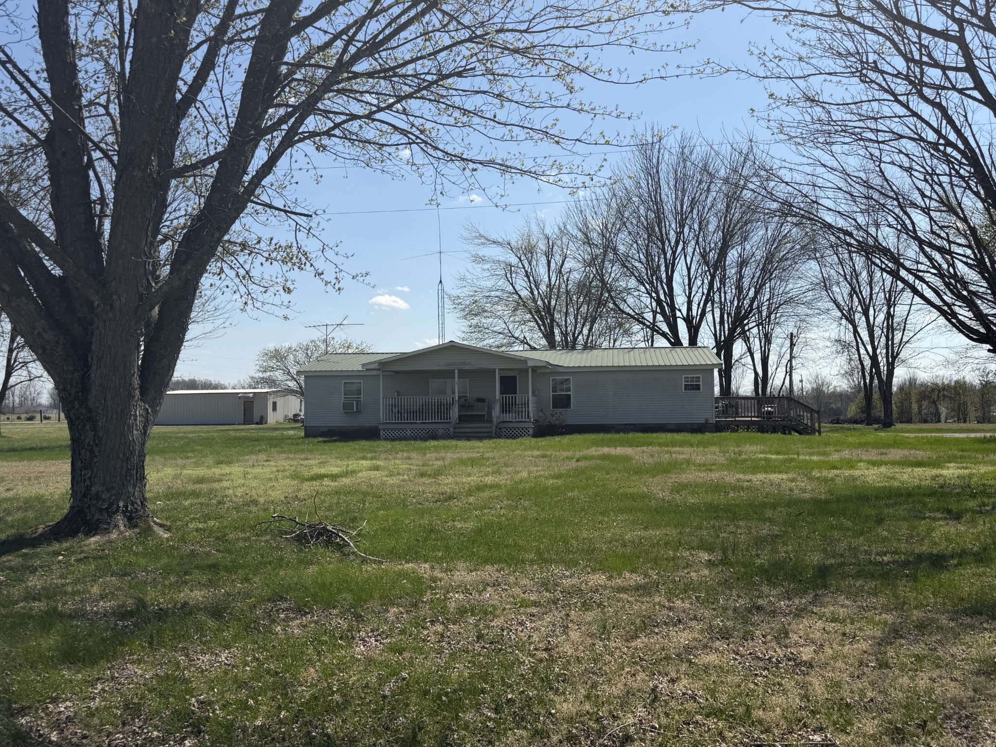 5343 King Robert Ln
