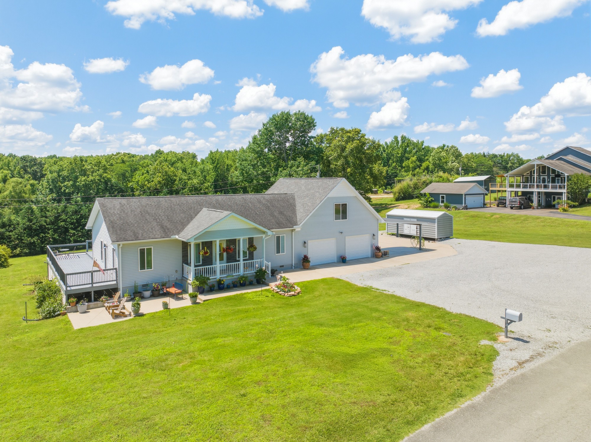 198 Yarbro Harbor Dr