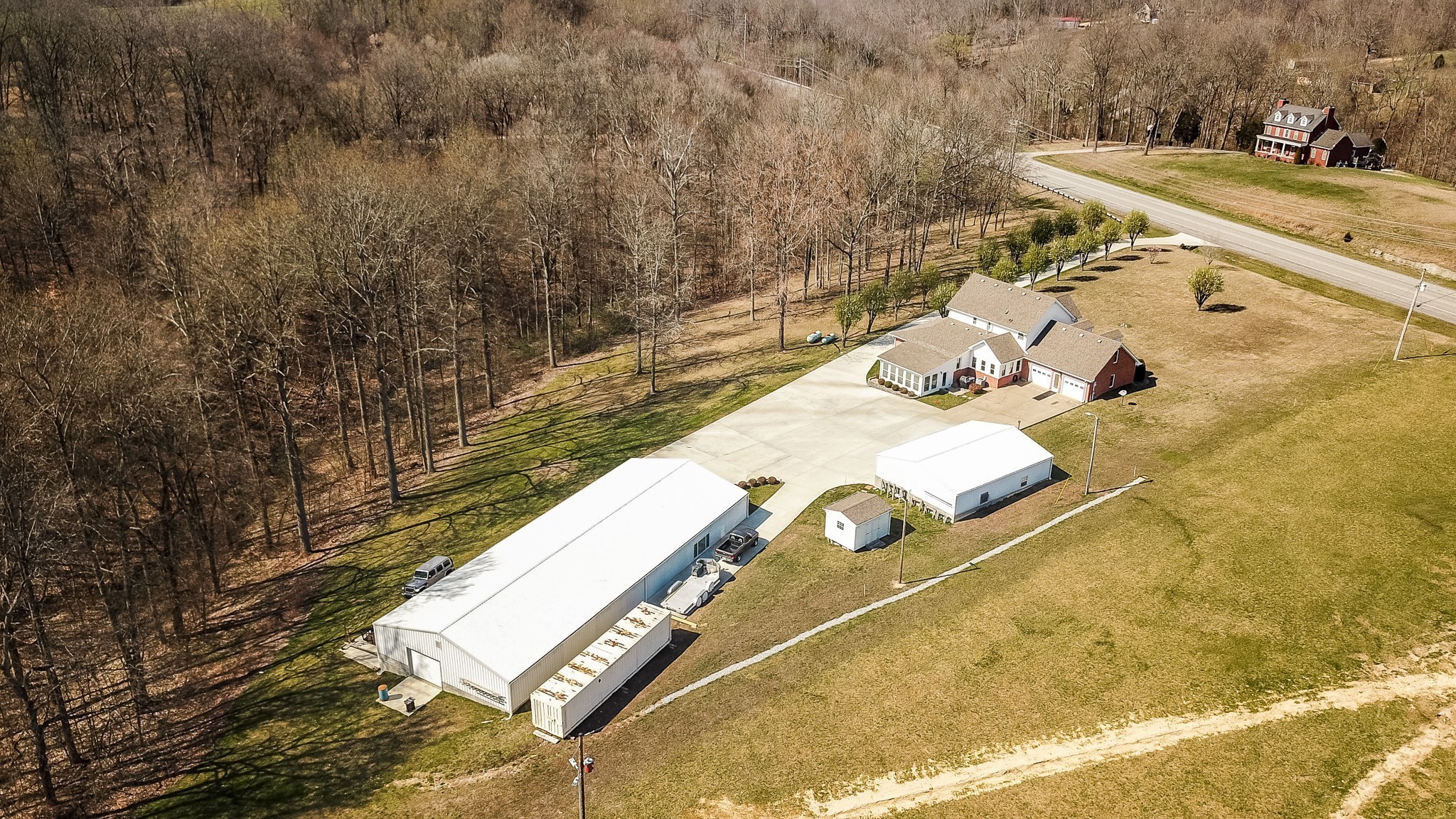 1626 New Highway 52 E