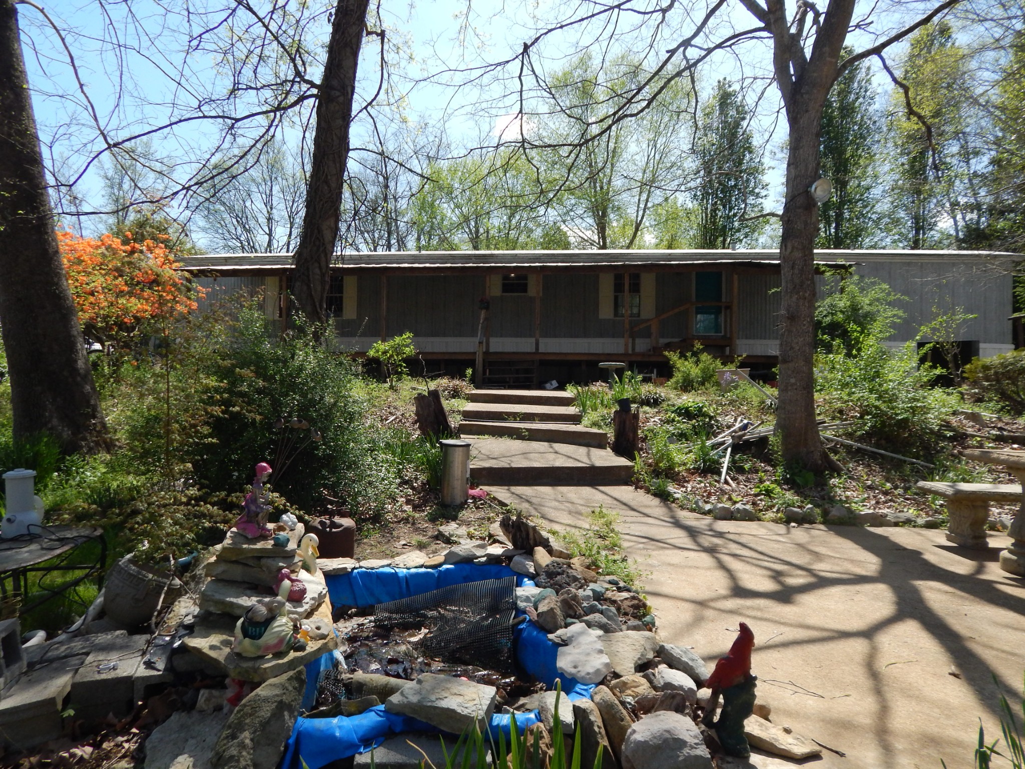 999 Kilburn Hollow Rd
