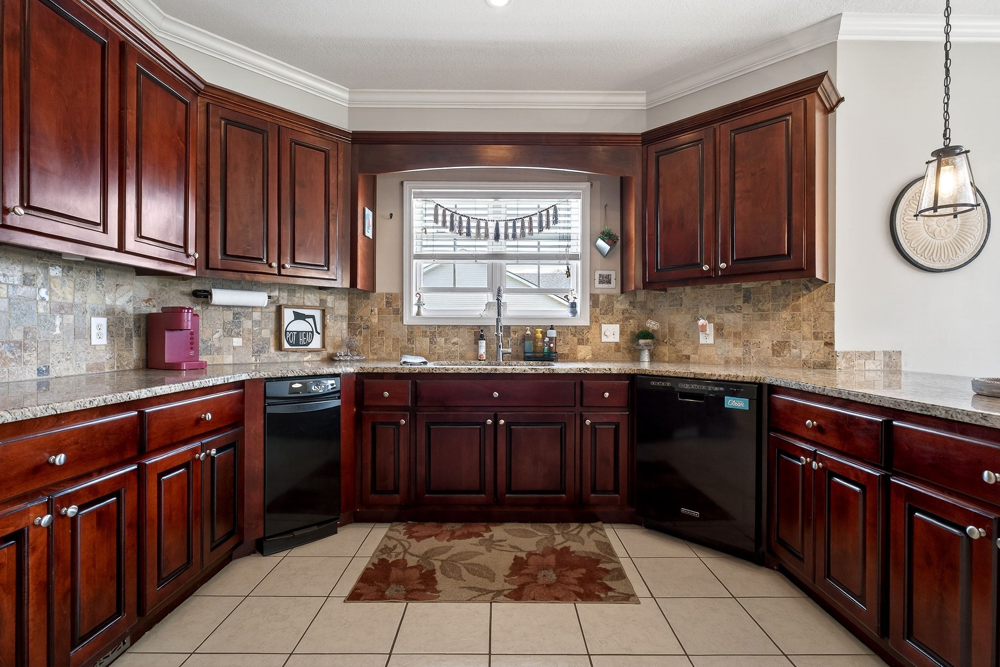 195 Stonegate Dr