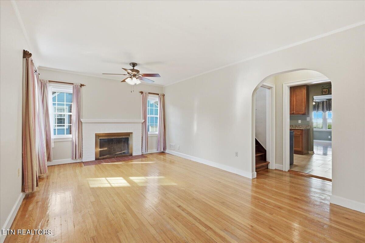 2445 Kennington Rd