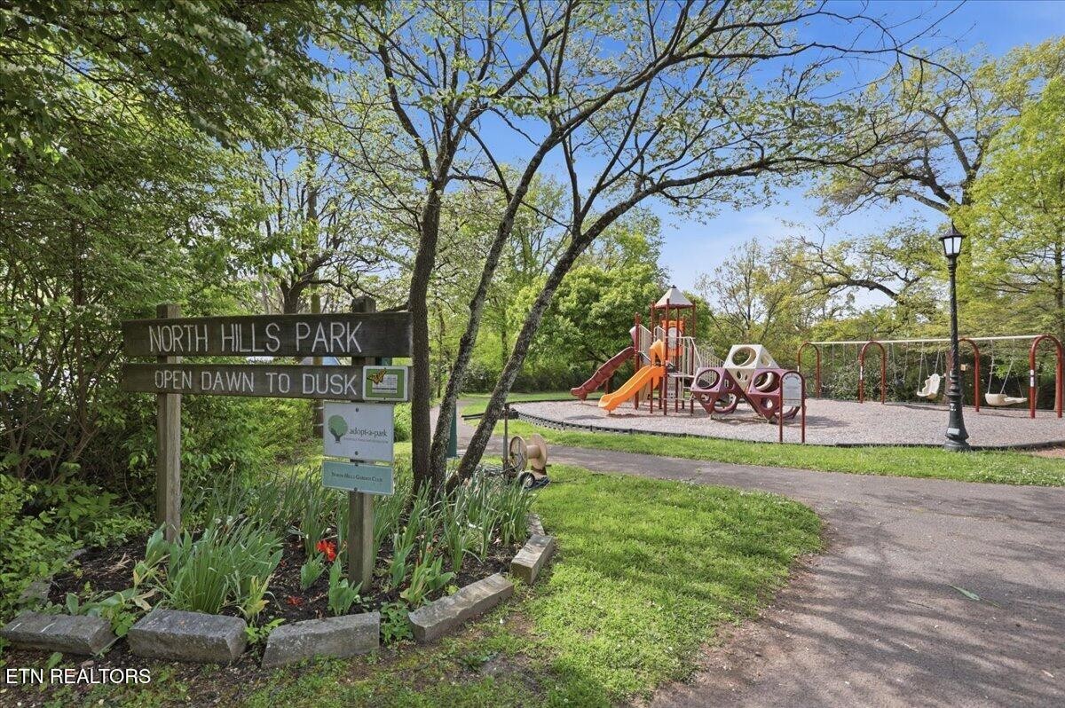 2445 Kennington Rd