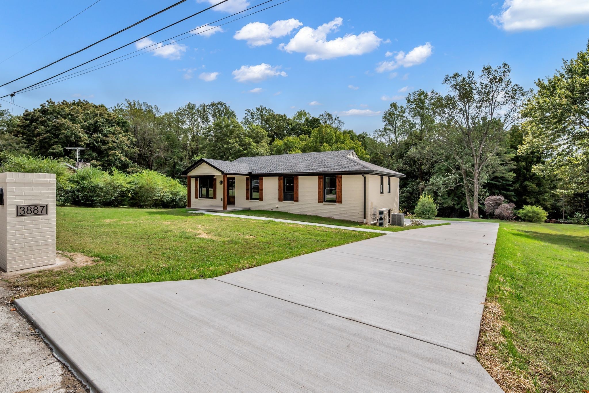 3873 Cantarutti Rd