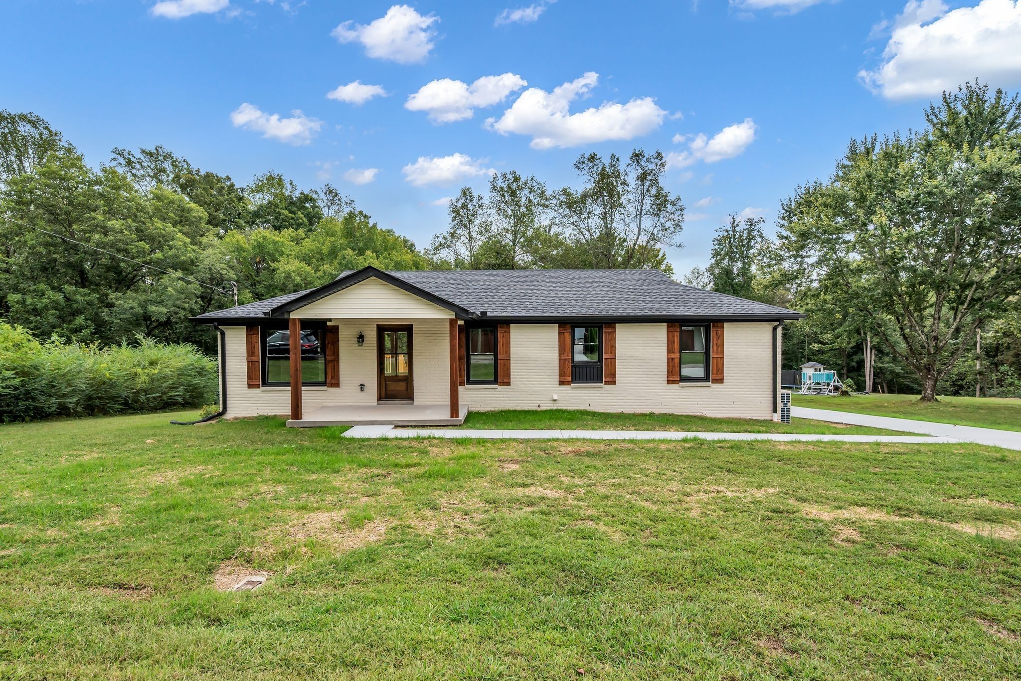3873 Cantarutti Rd