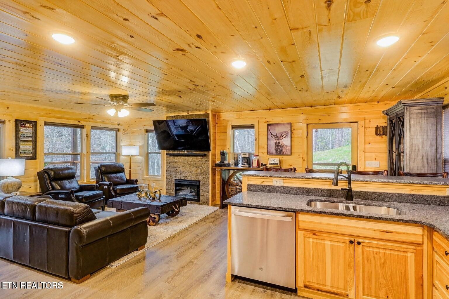 1614 Lake Drive