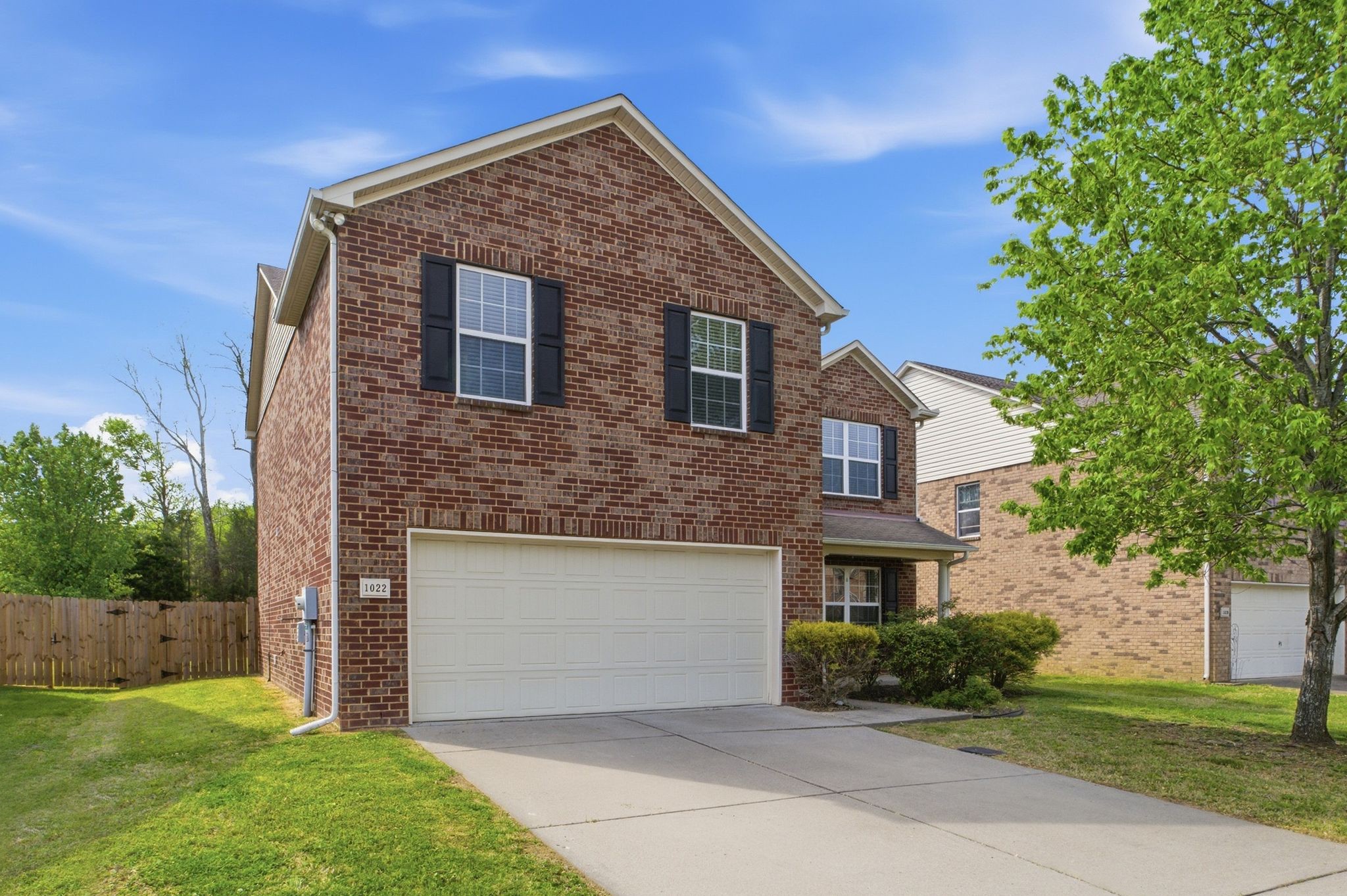1022 Harmony Ln