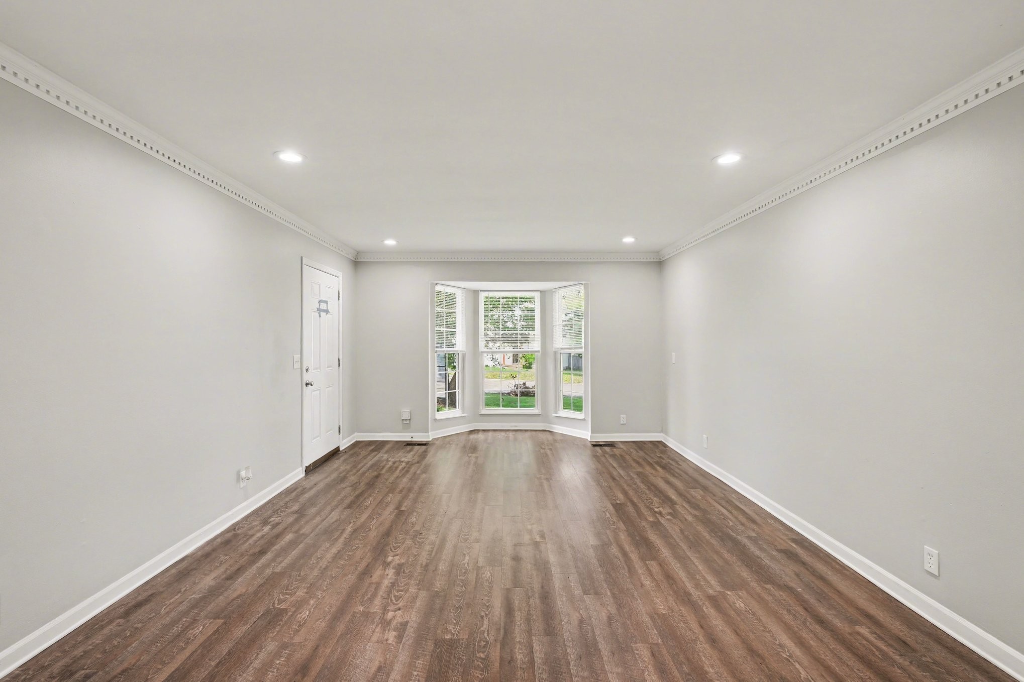 204 Towne Valley Ct