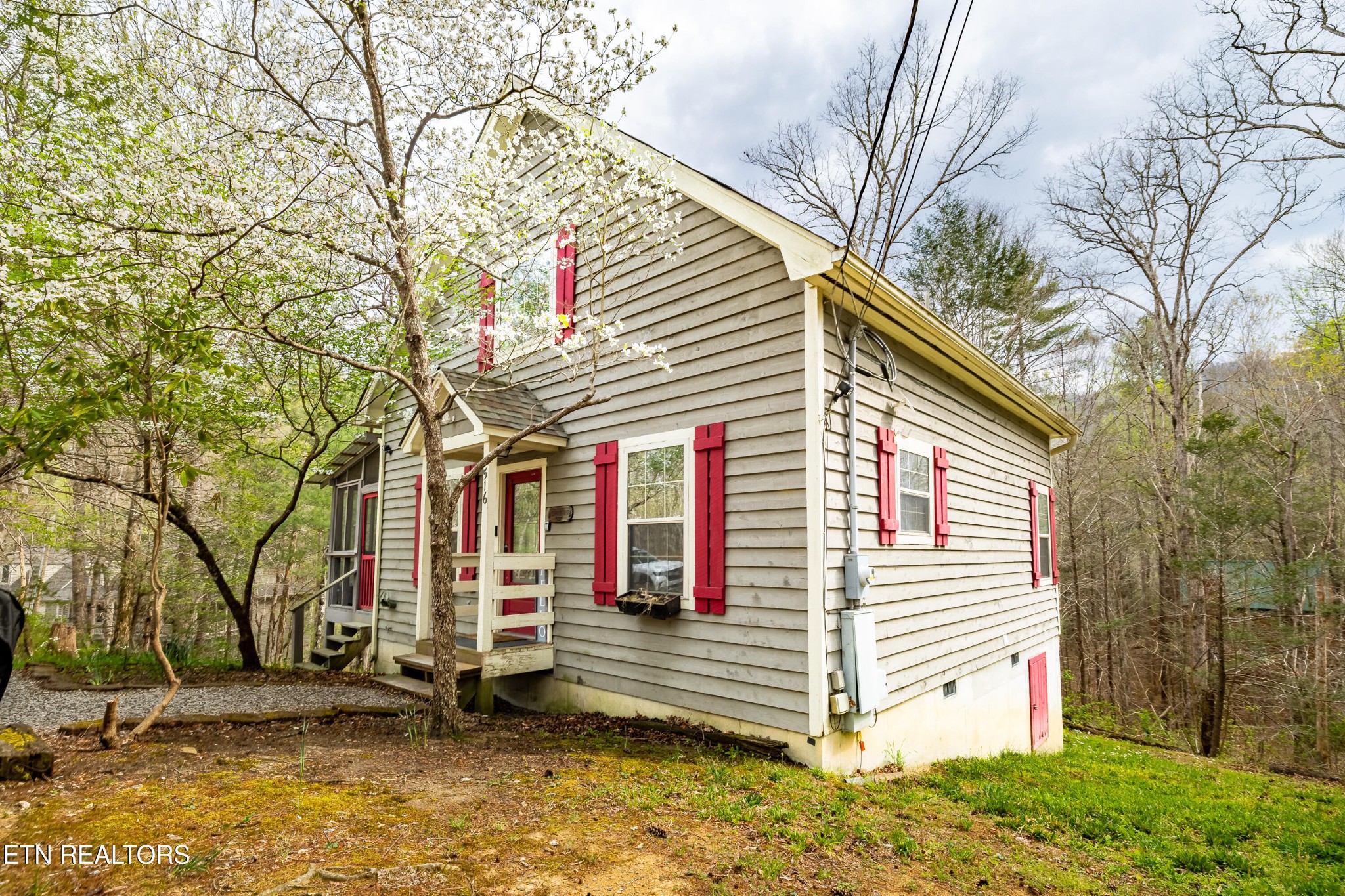 516 Clearwater Circle