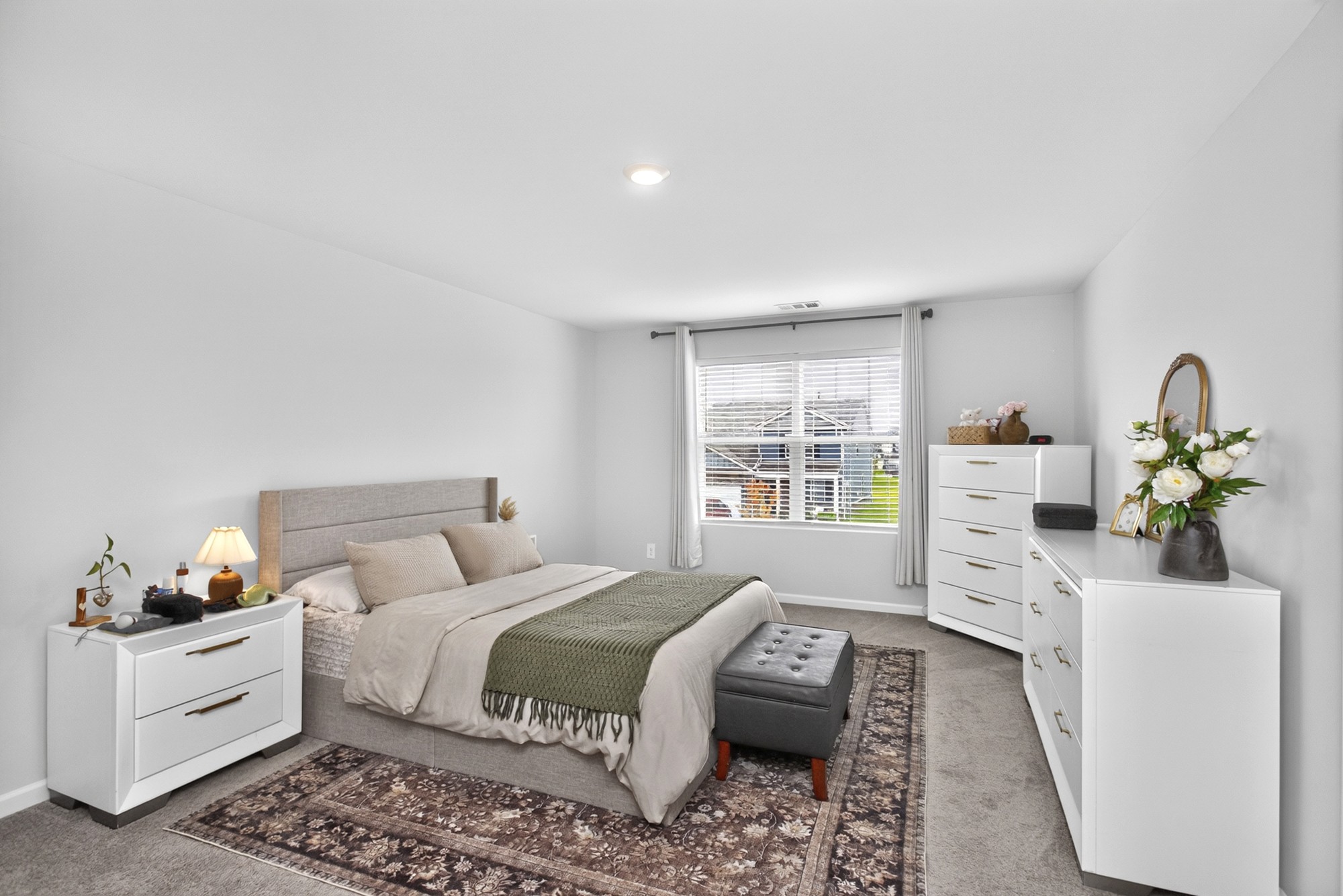 7301 Golden Way