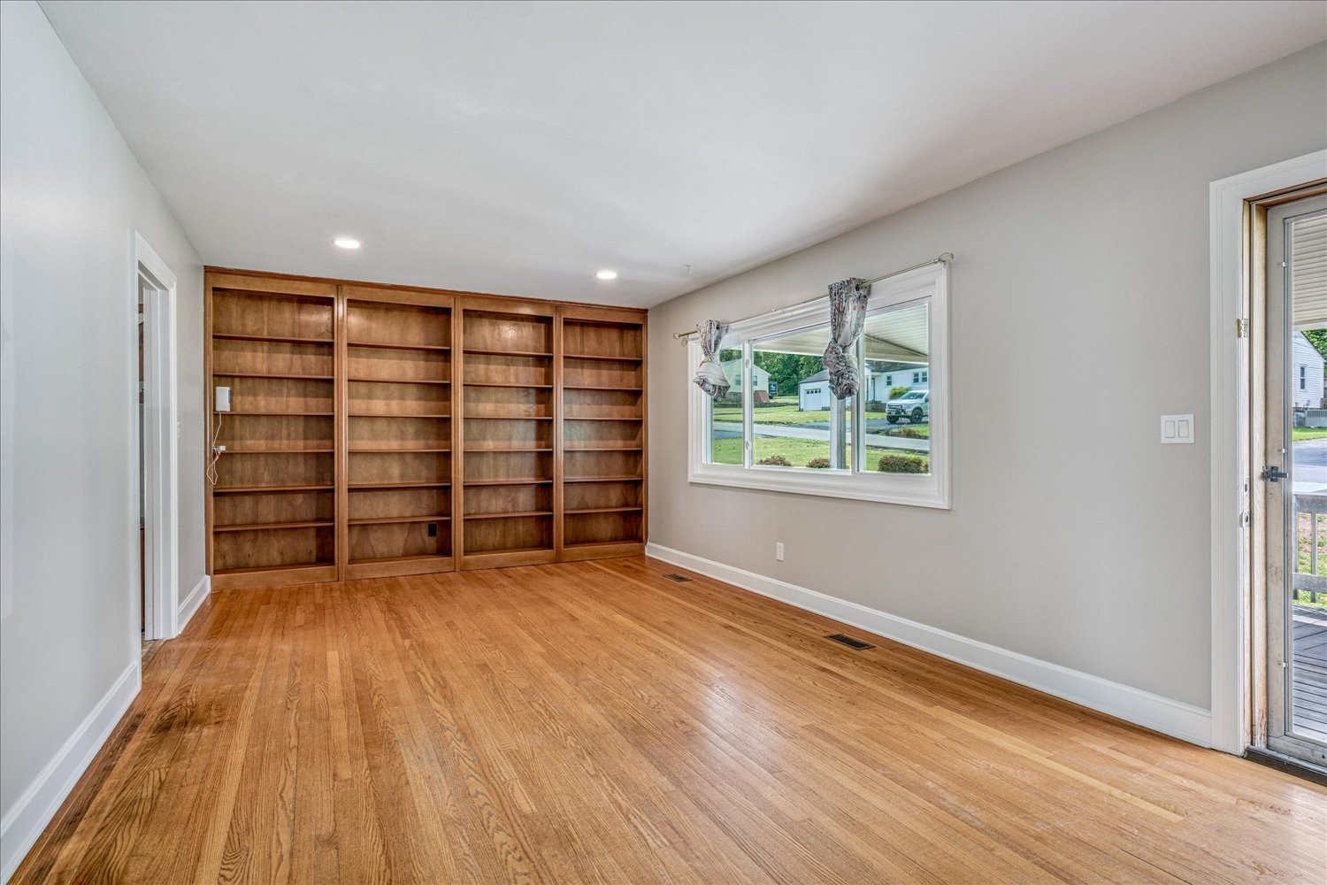 805 Wildwood Ave