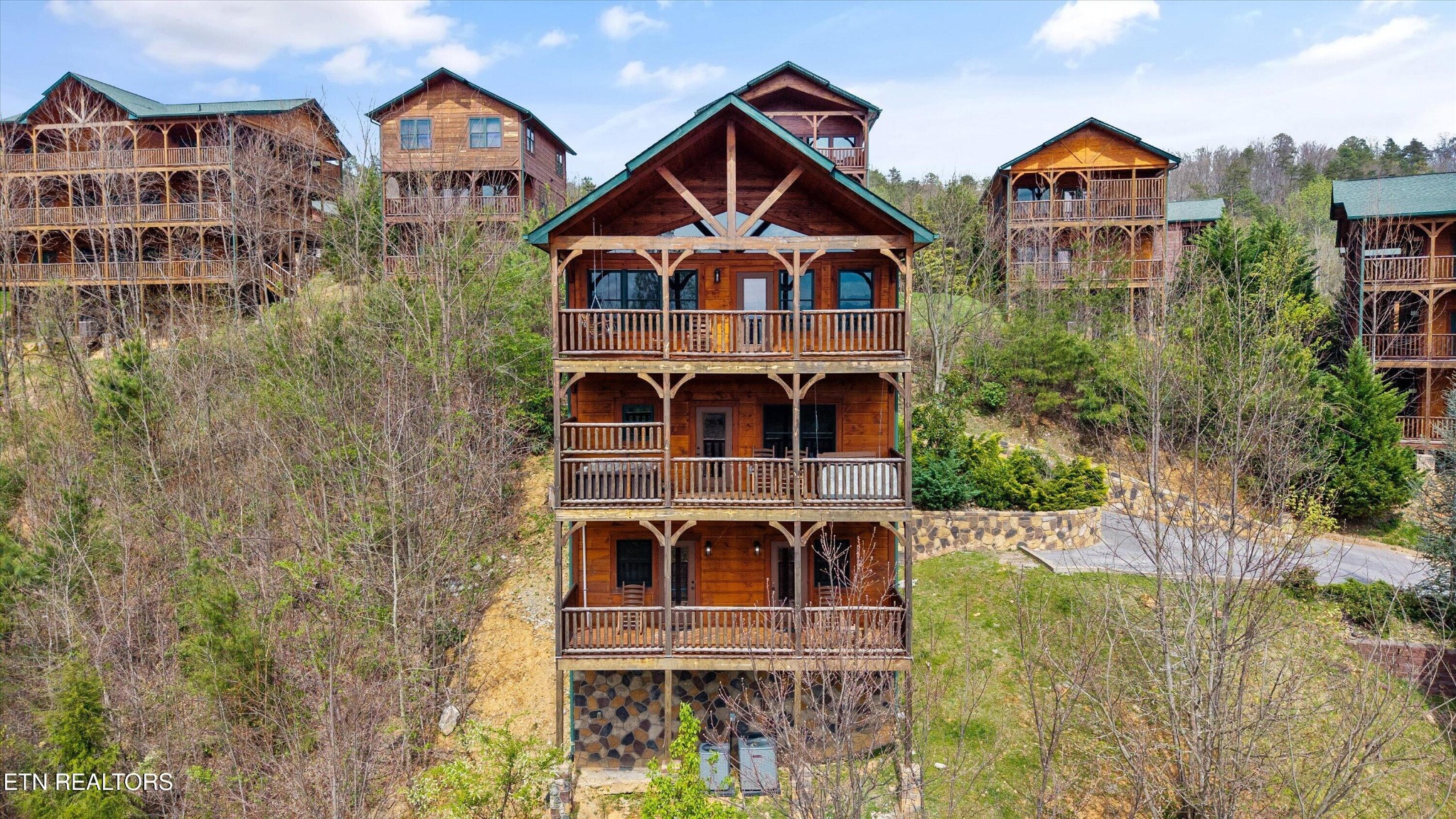 655 Gatlinburg Falls Way
