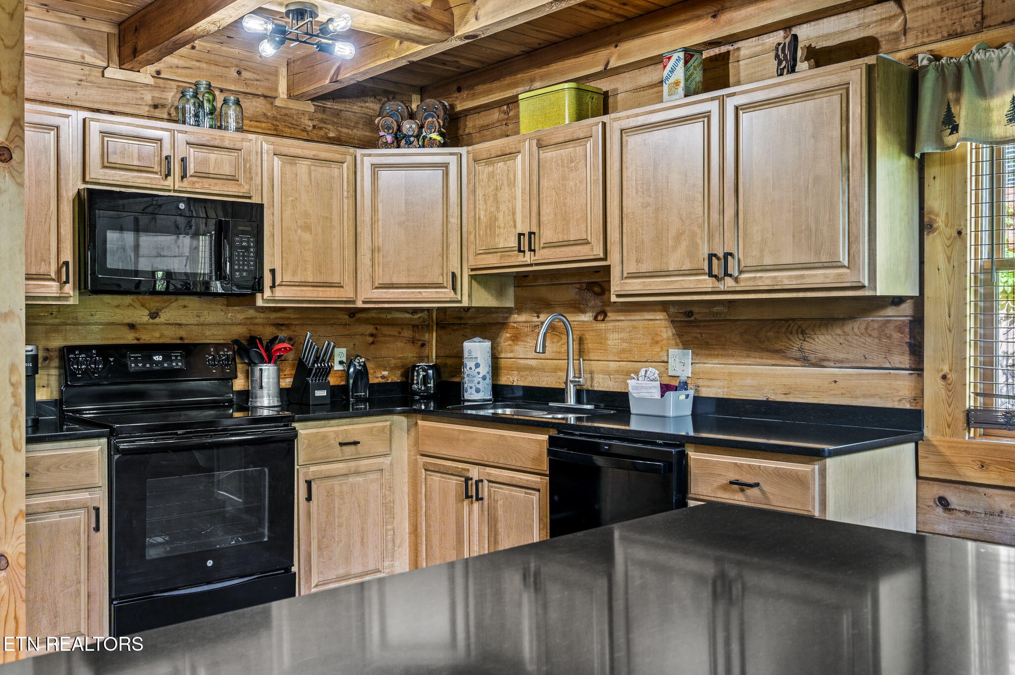 1615 Misty Hollow Way
