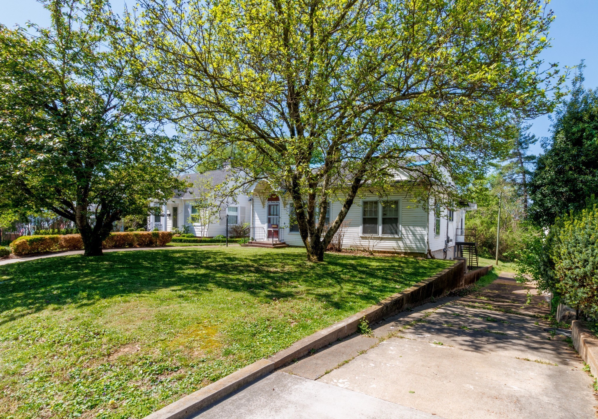 612 Anderson Dr