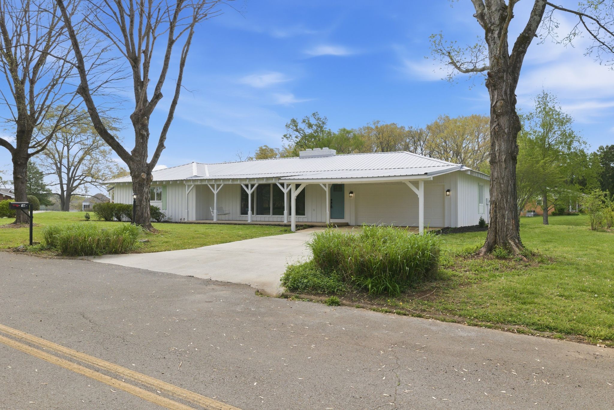 16 Bingham Ct