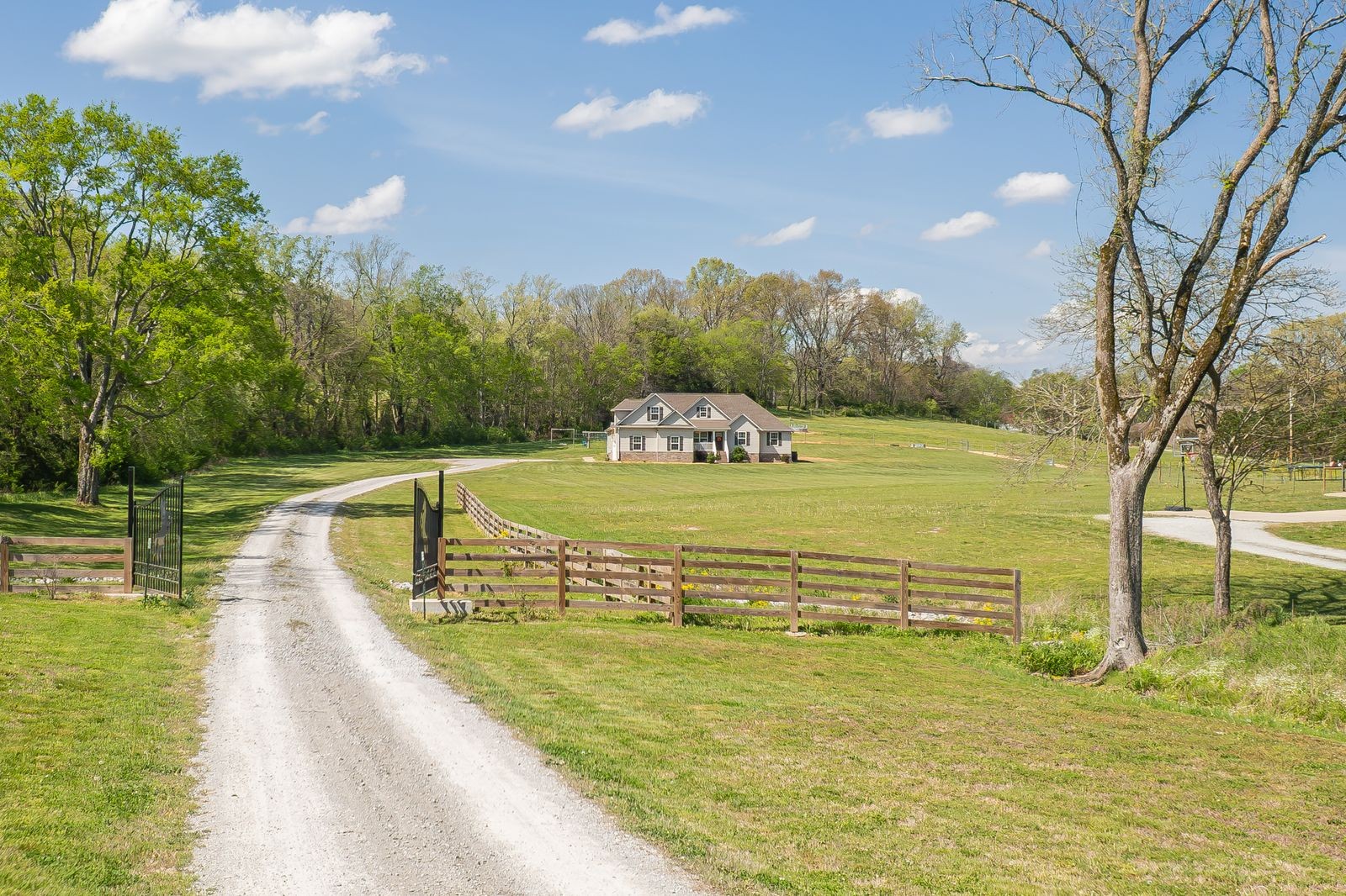 3036 Valley Creek Rd