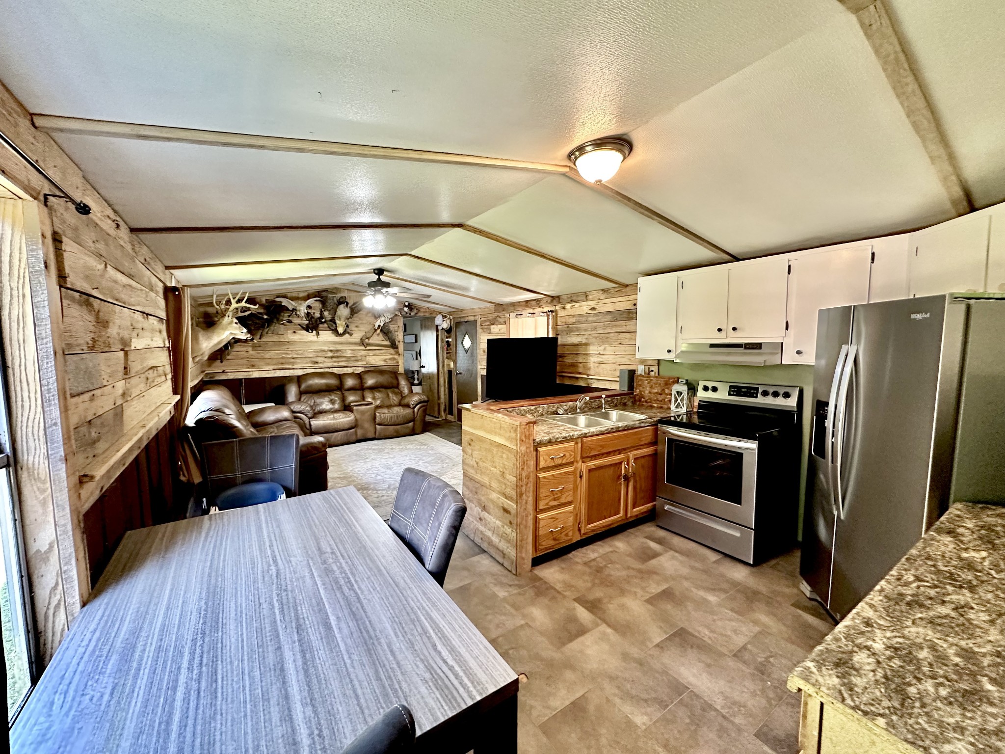 2750 S Main St
