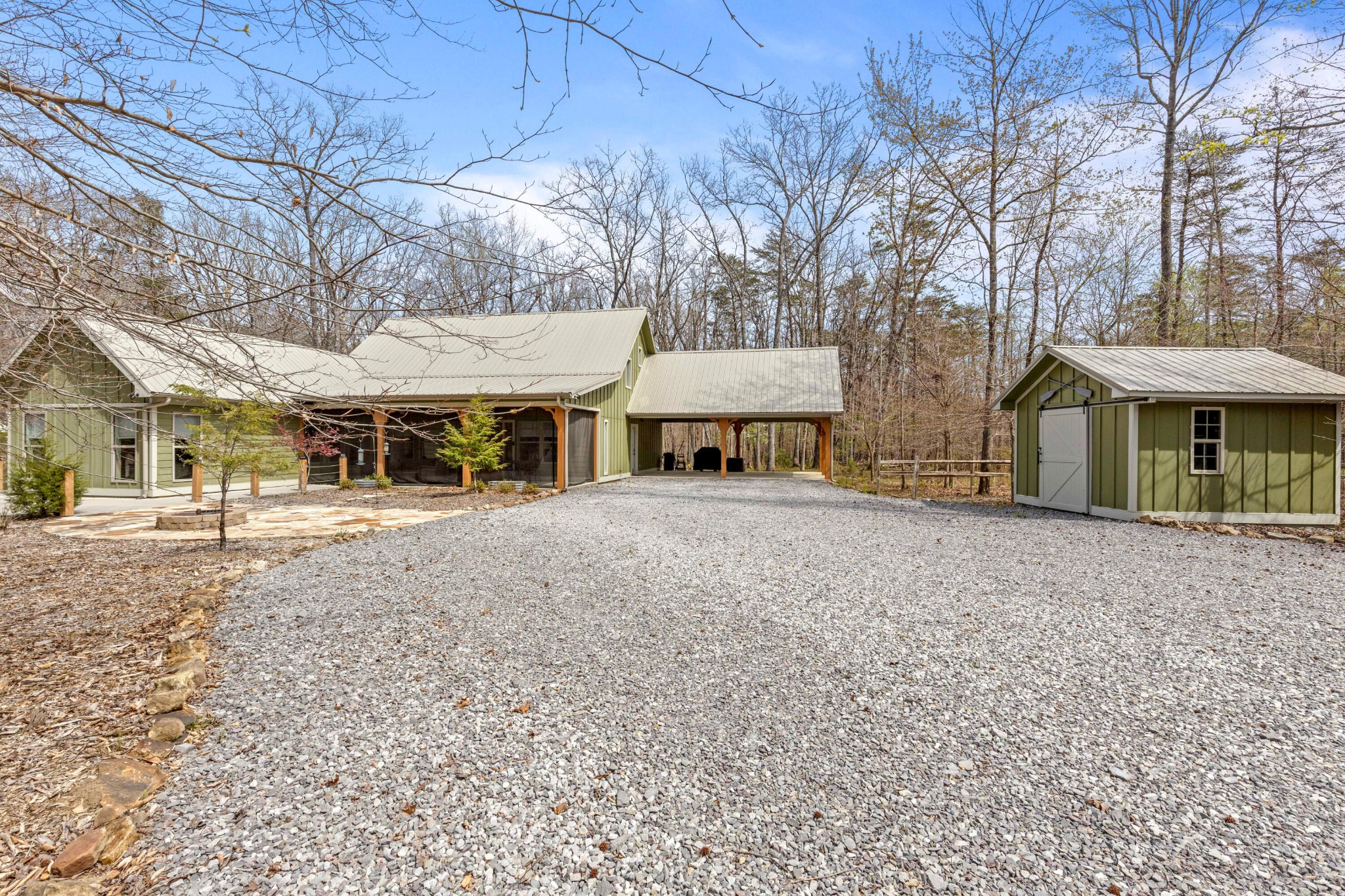 90 Crook View Rd