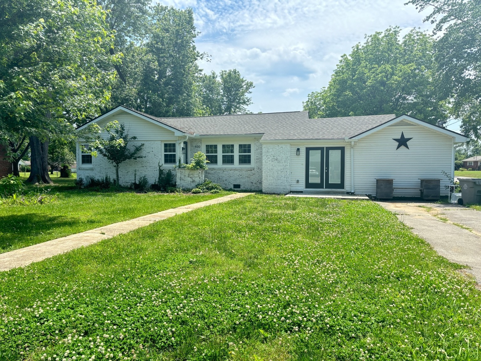 400 Circle Dr