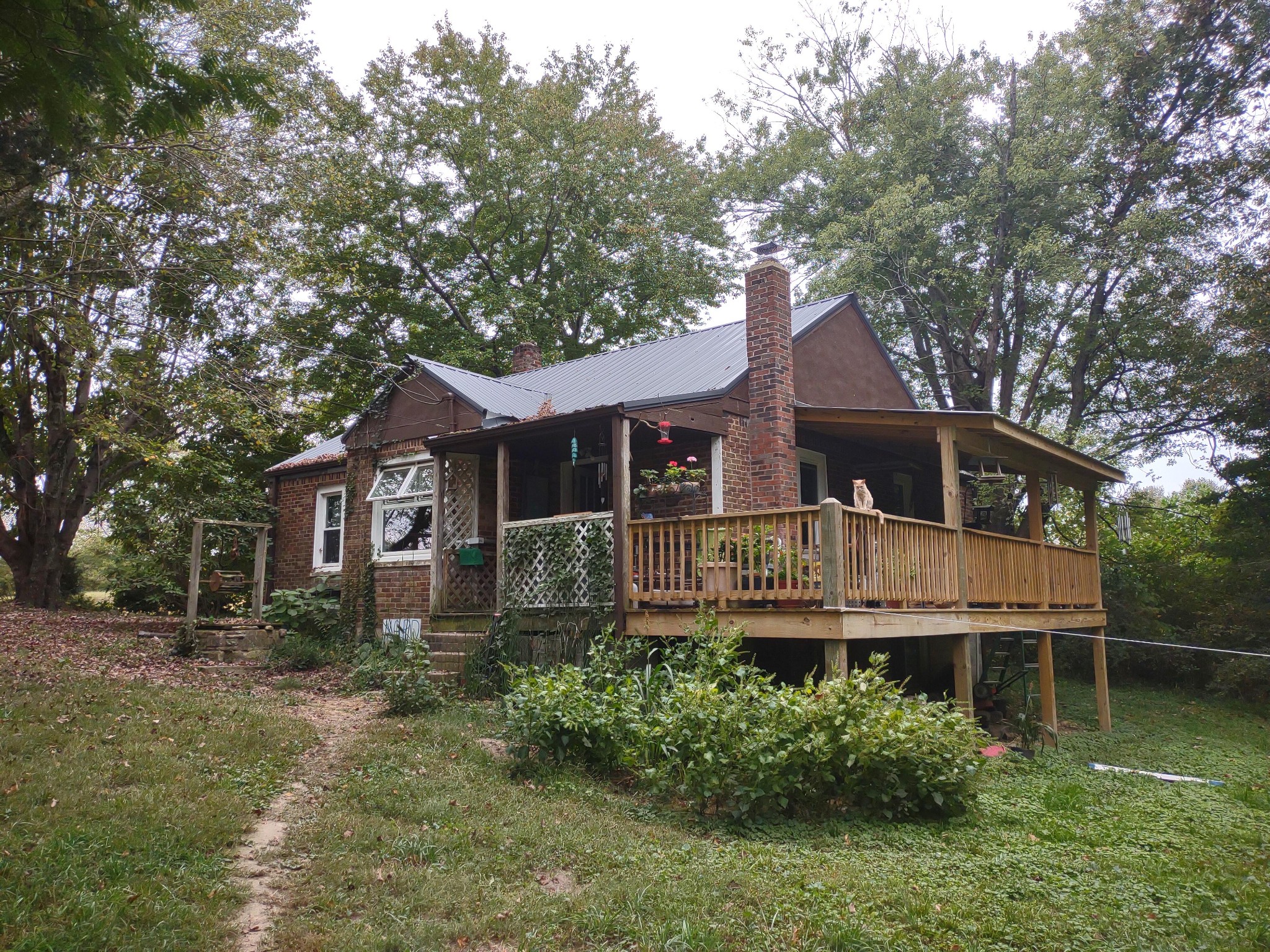 652 Gamaliel RD