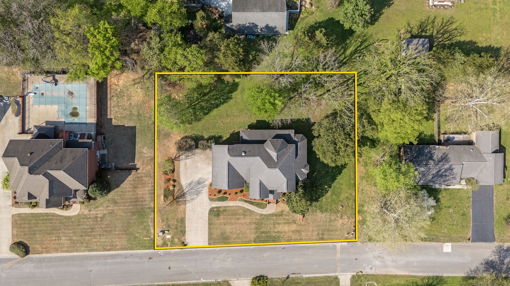 913 Dogwood Dr