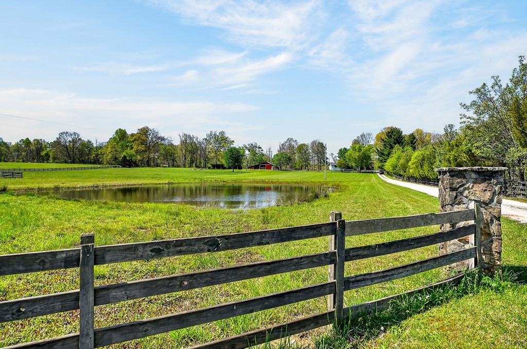 1816 Windle Community Rd