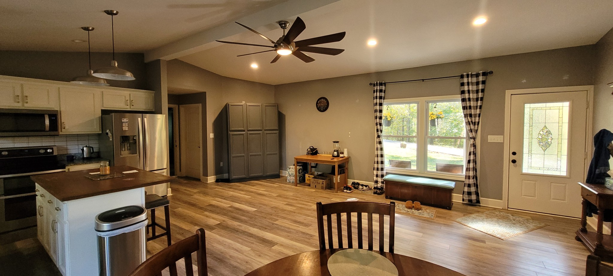 408 Sandy Rd