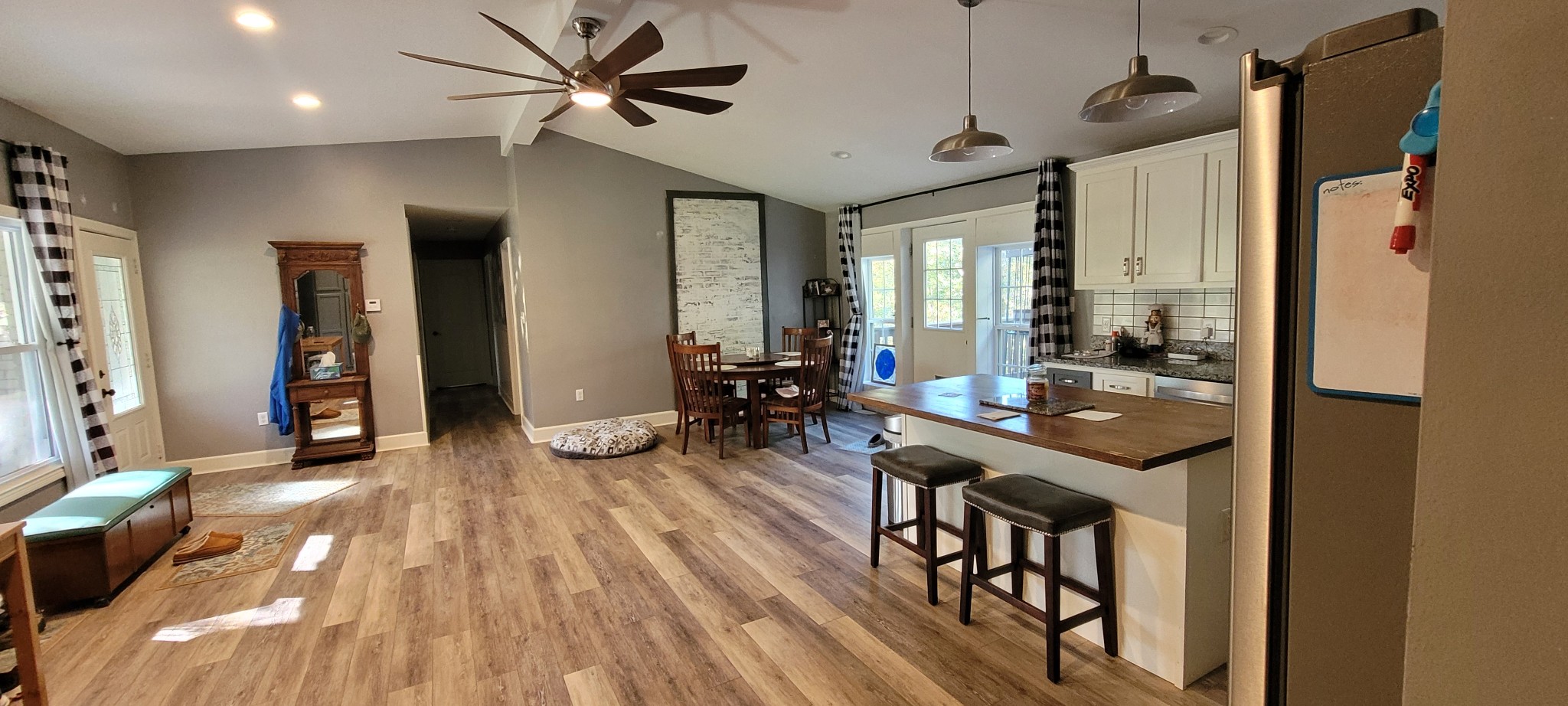 408 Sandy Rd