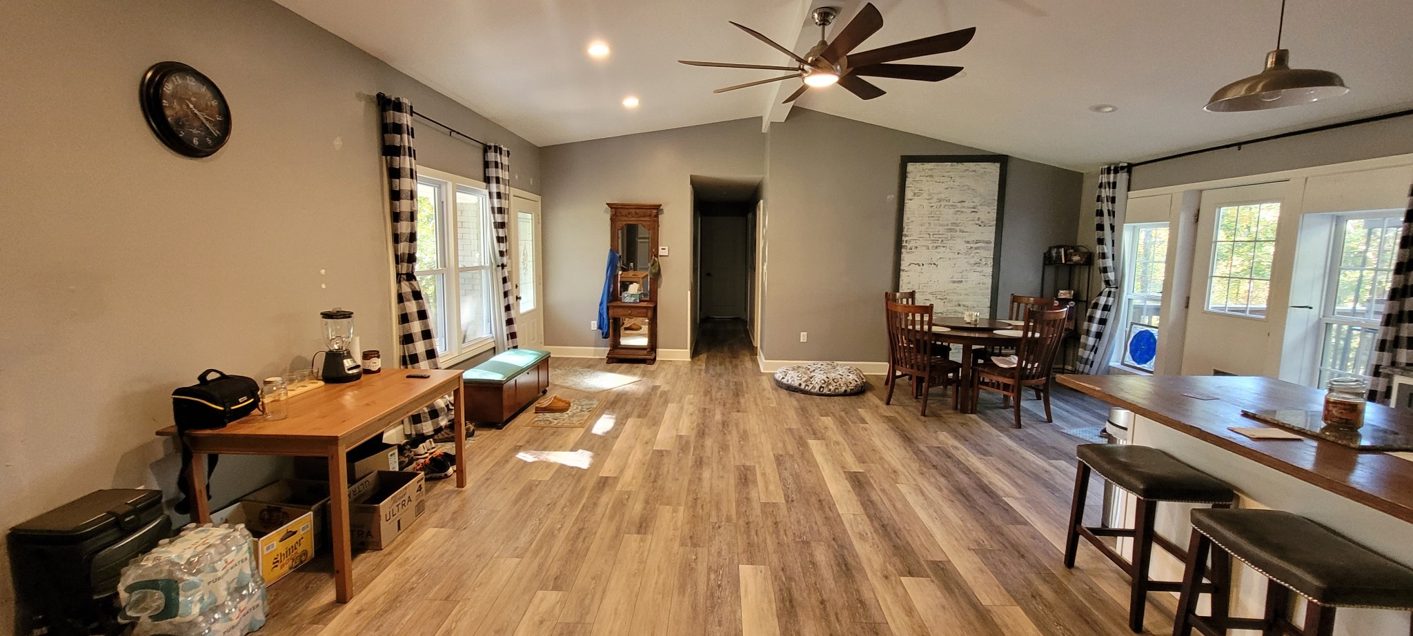 408 Sandy Rd