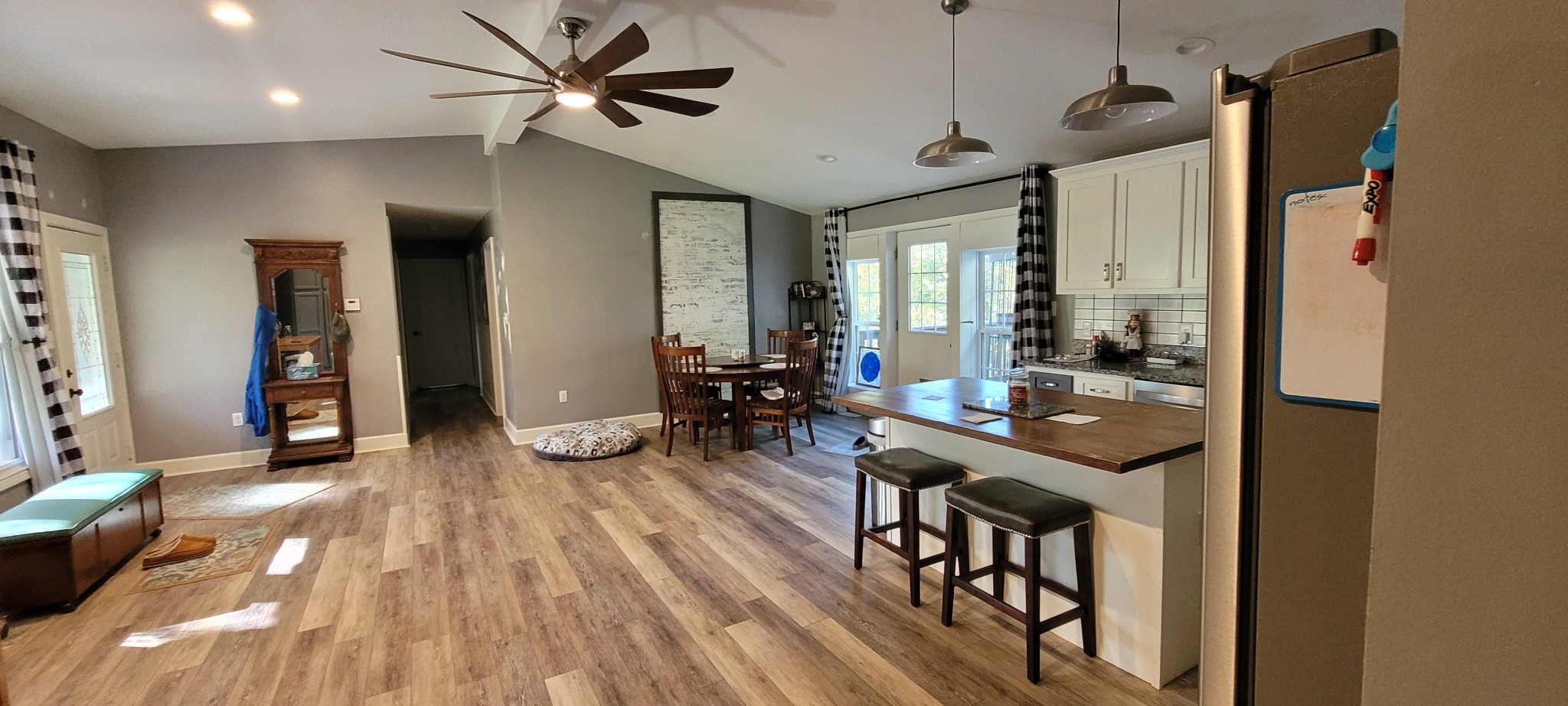 408 Sandy Rd