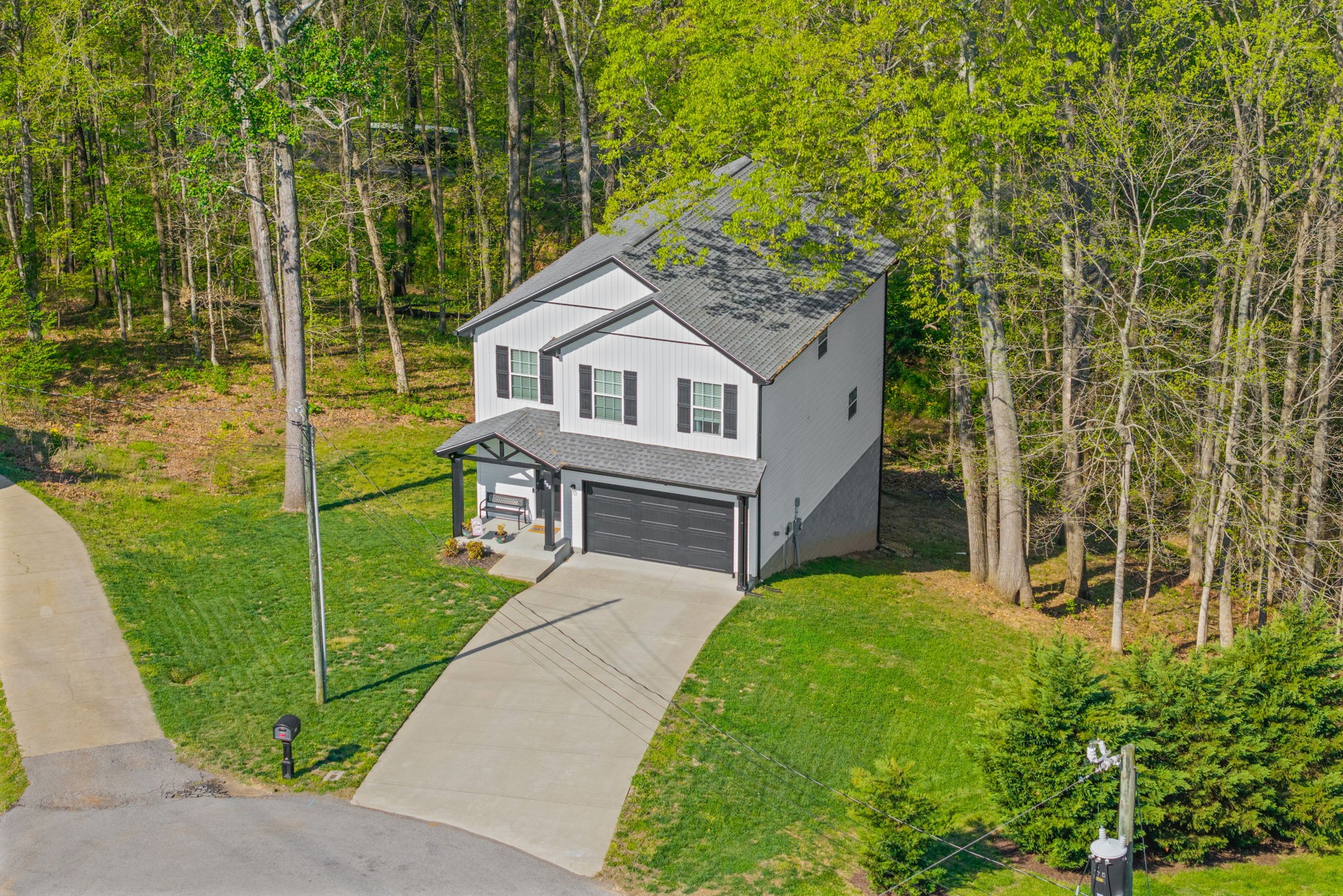 589 Briarwood Dr