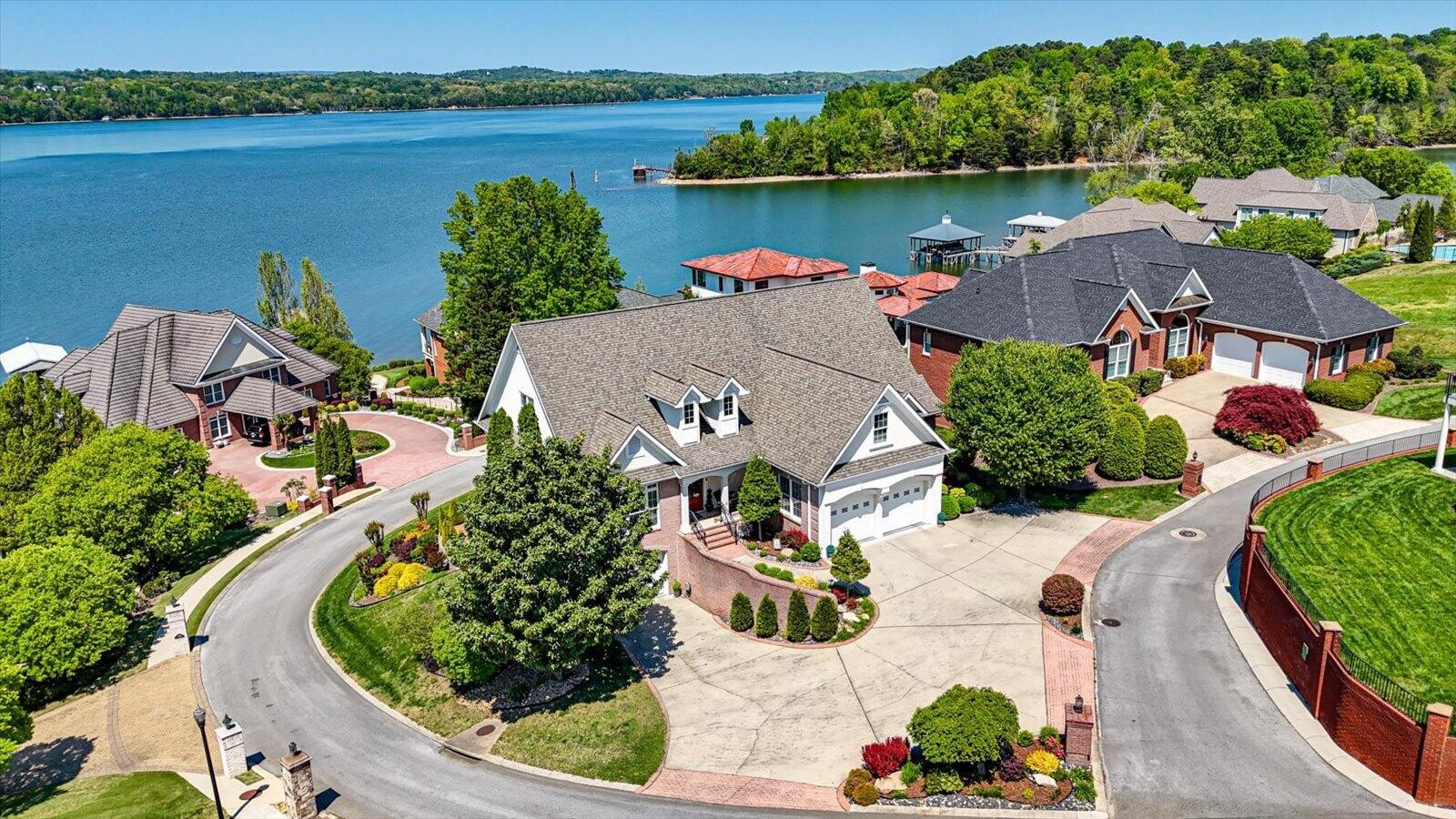 4448 Sailmaker Circle