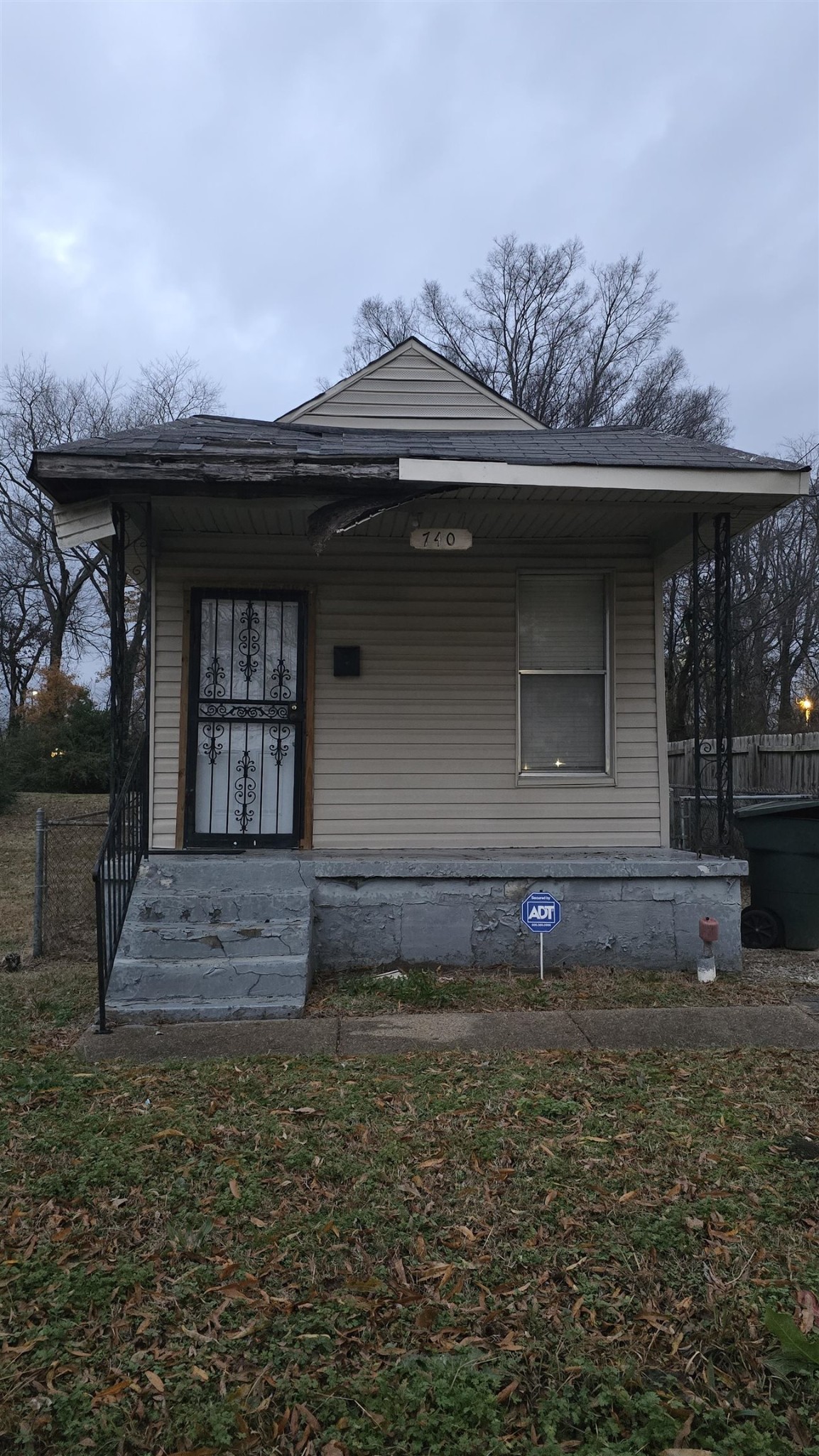 740 MARBLE AVE