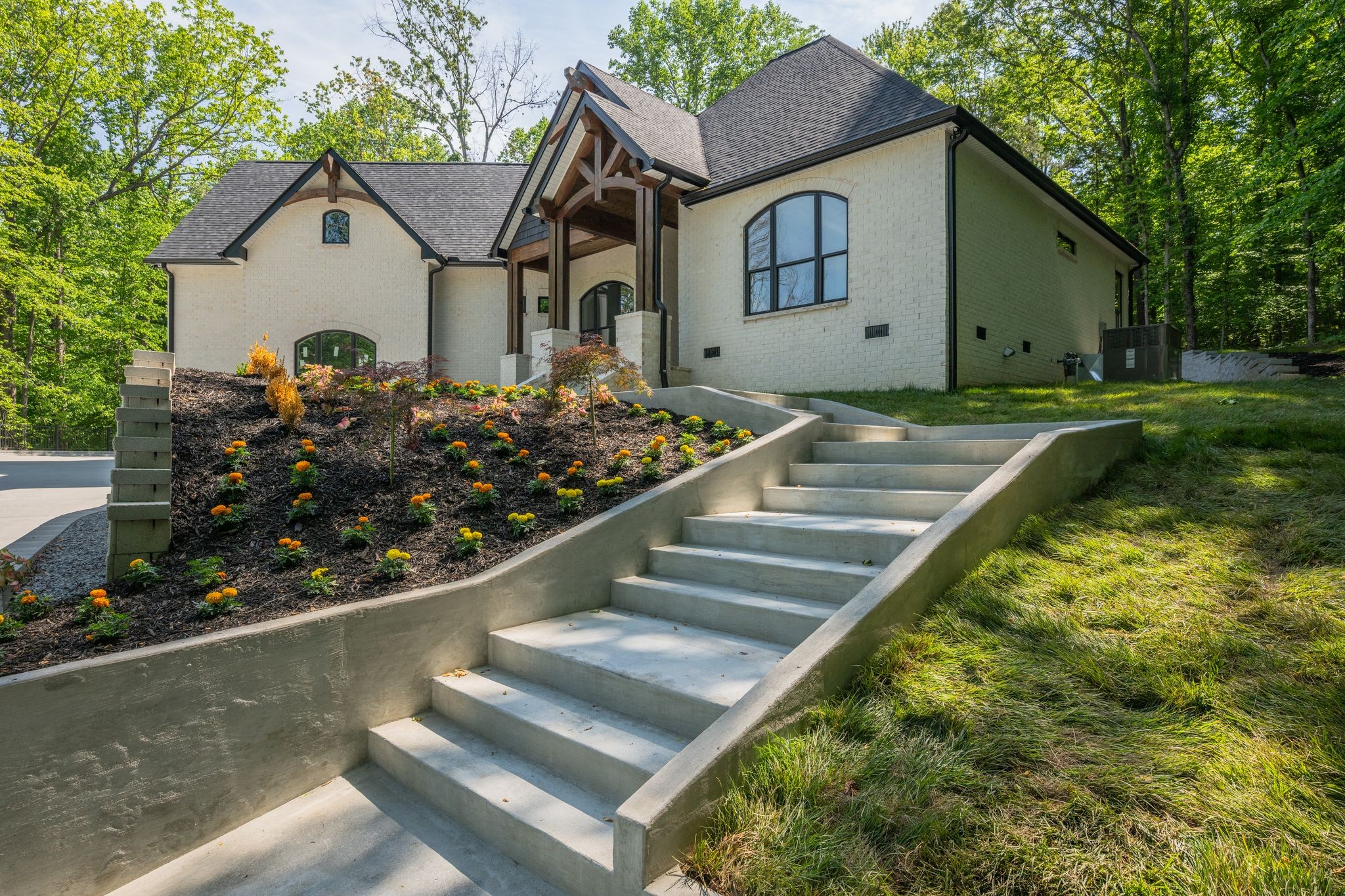 126 Dogwood Ct
