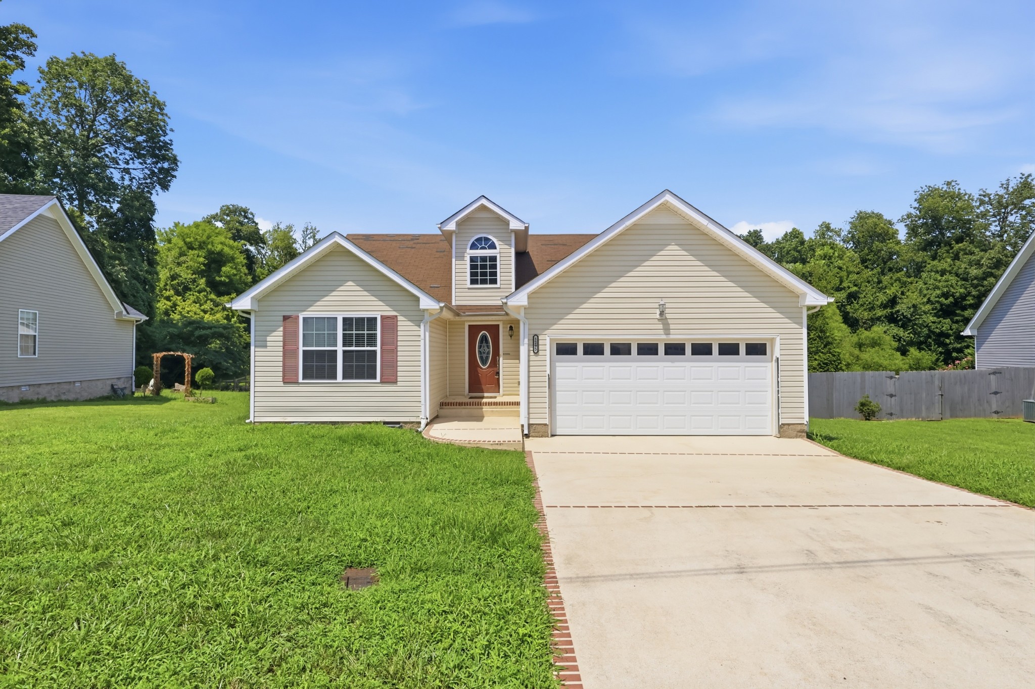 1295 Keech Dr
