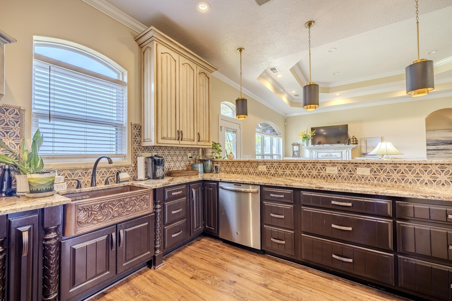 875 FAITH LN