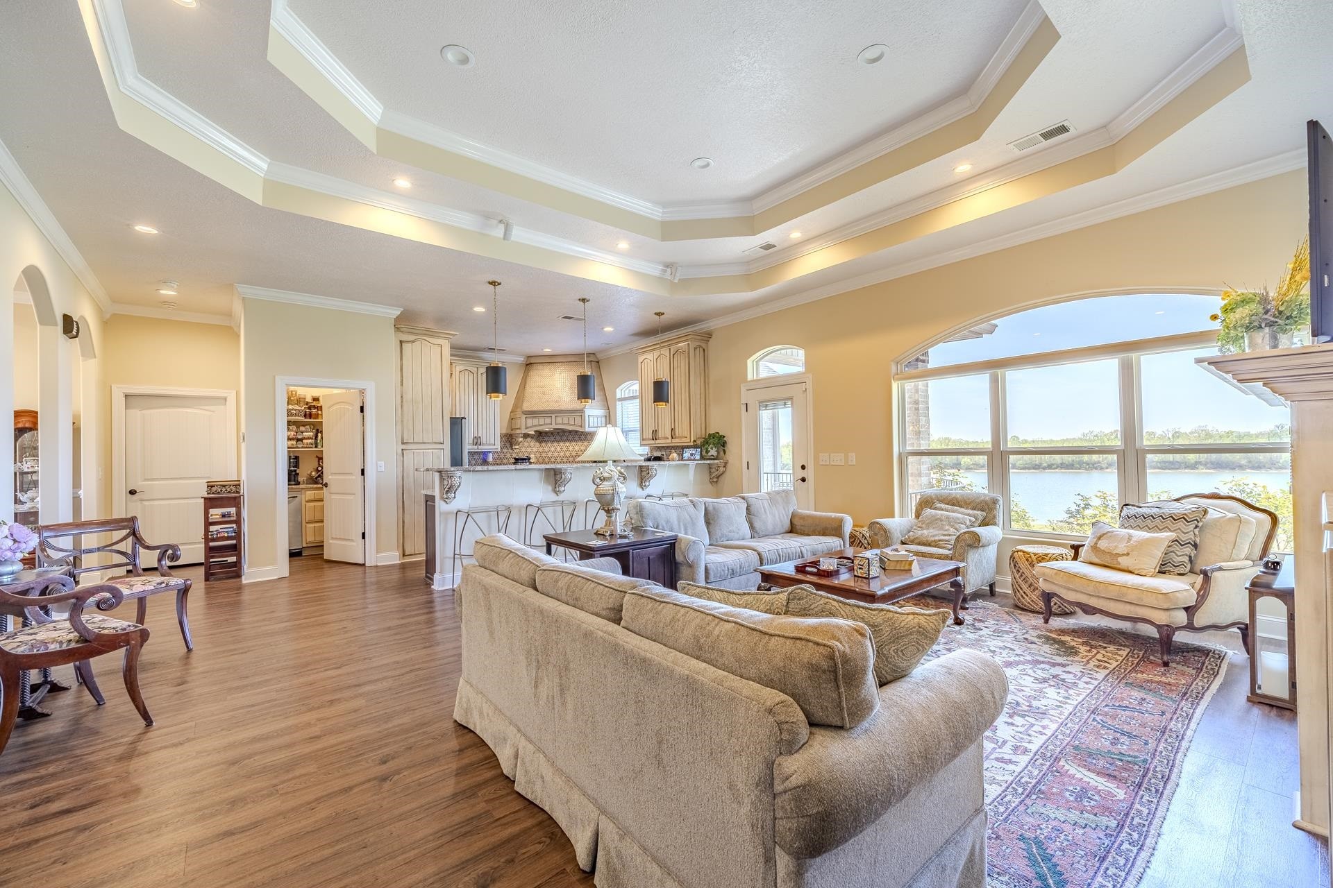 875 FAITH LN