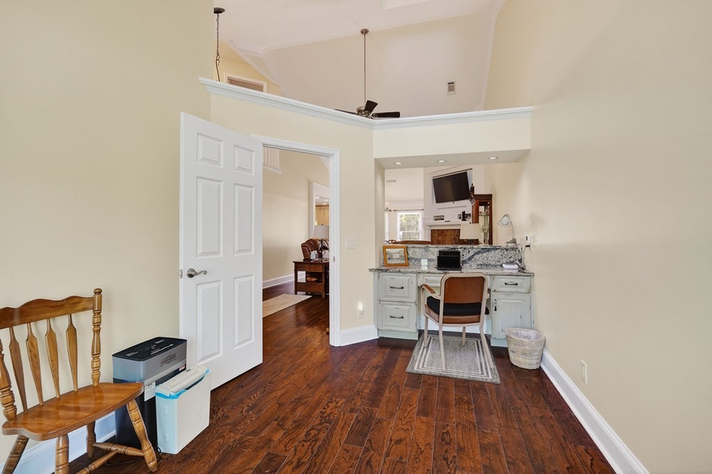 1630 Fairway Dr