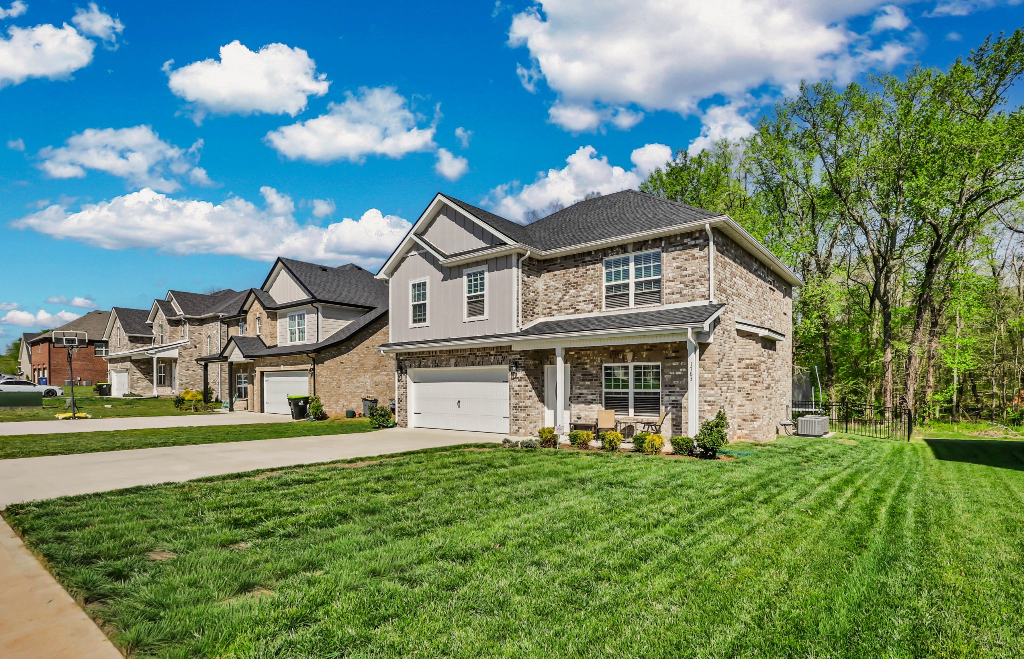 1783 Oak Forest Dr