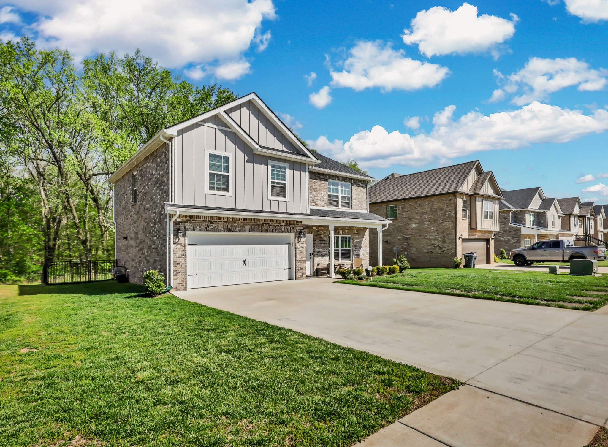 1783 Oak Forest Dr