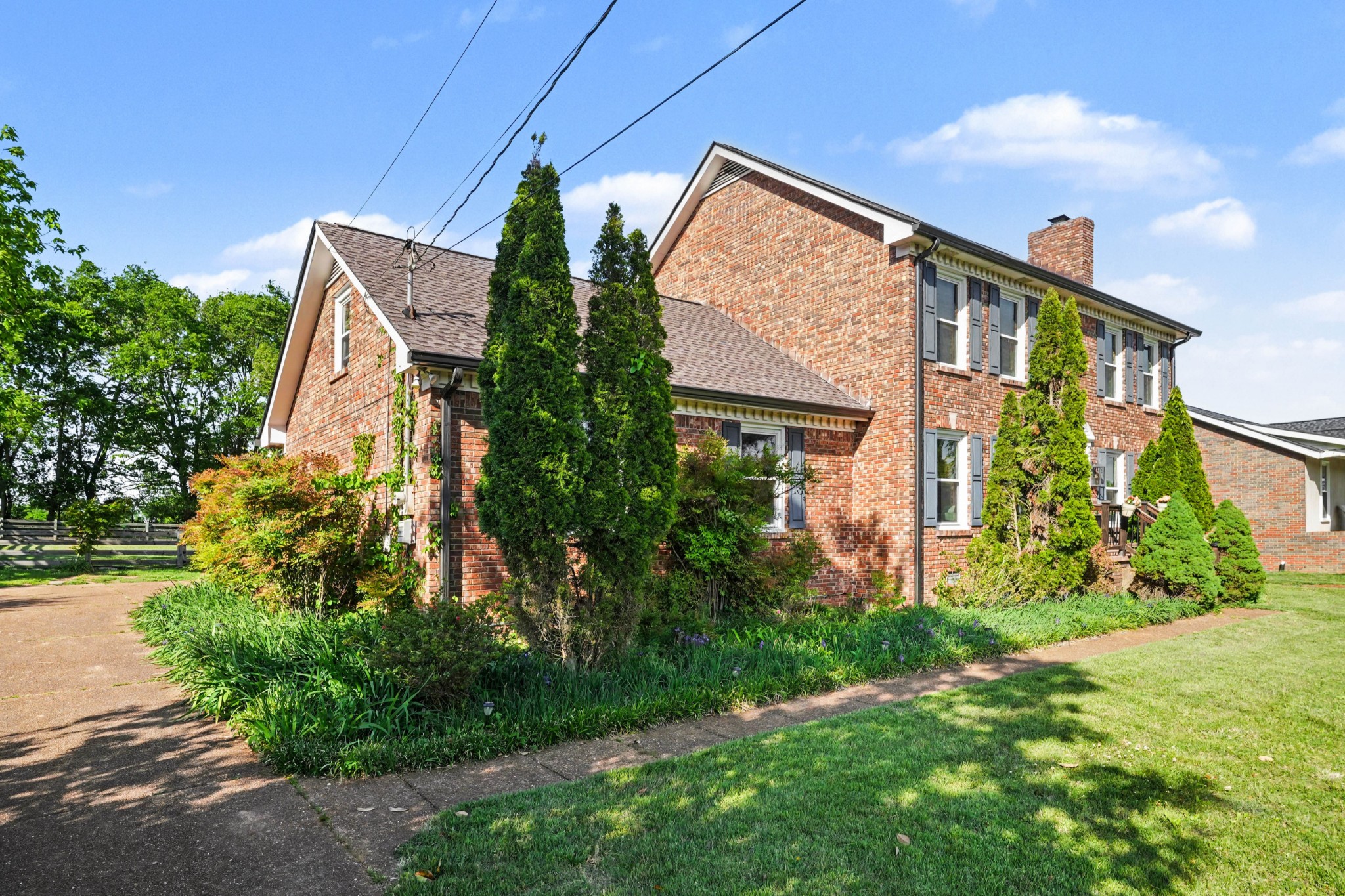 224 Brookhaven Dr