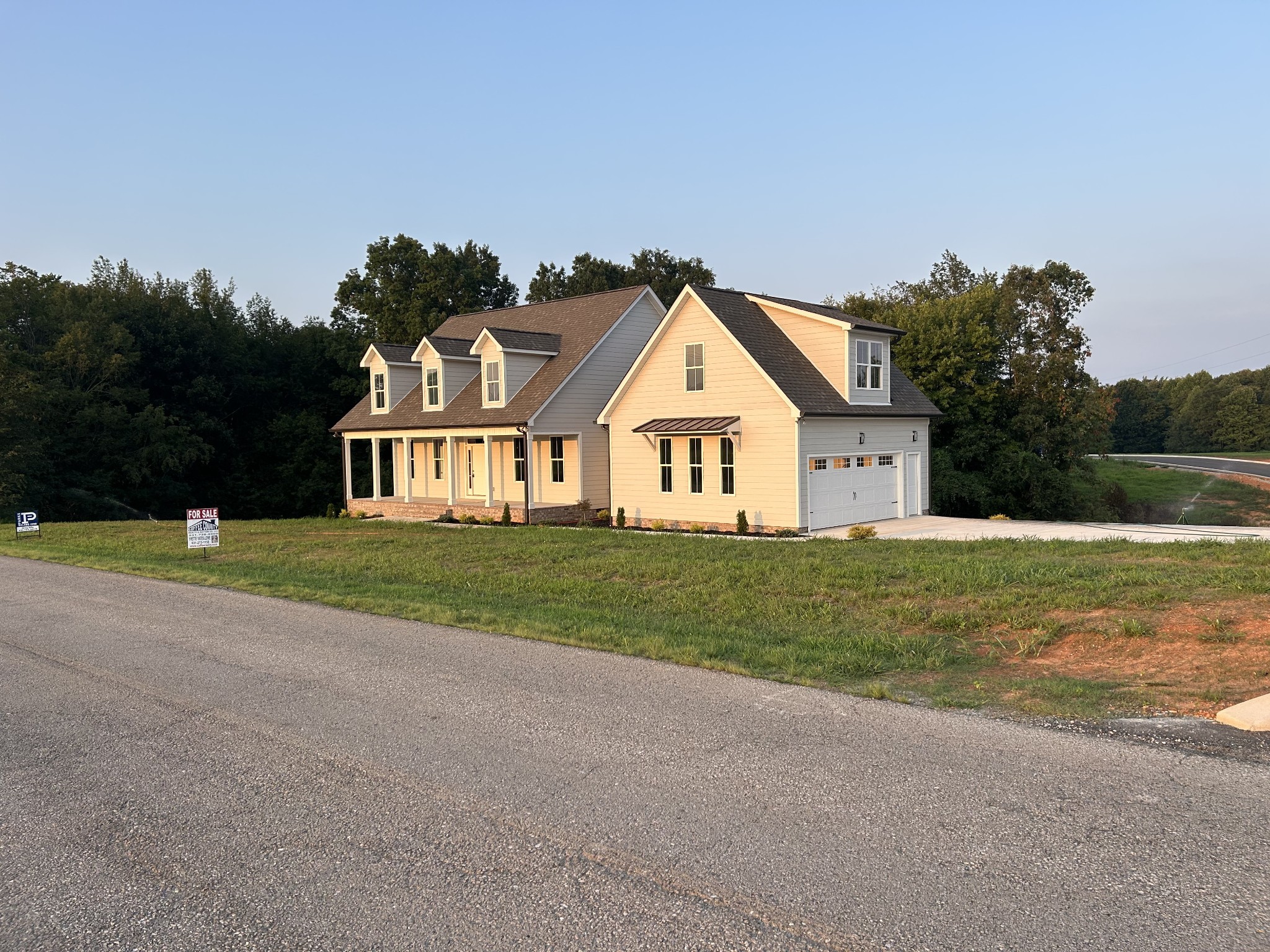766 Awalt Dr