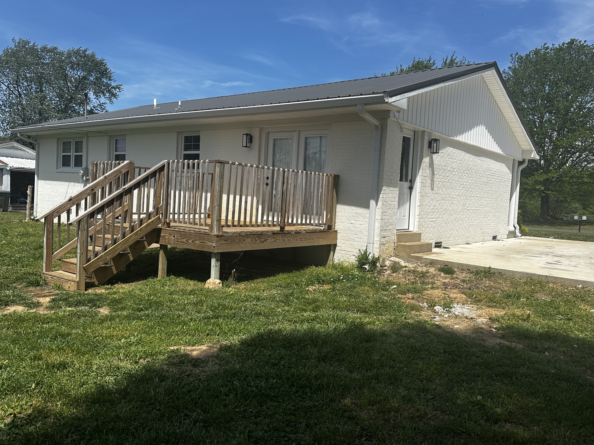 307 Randall St