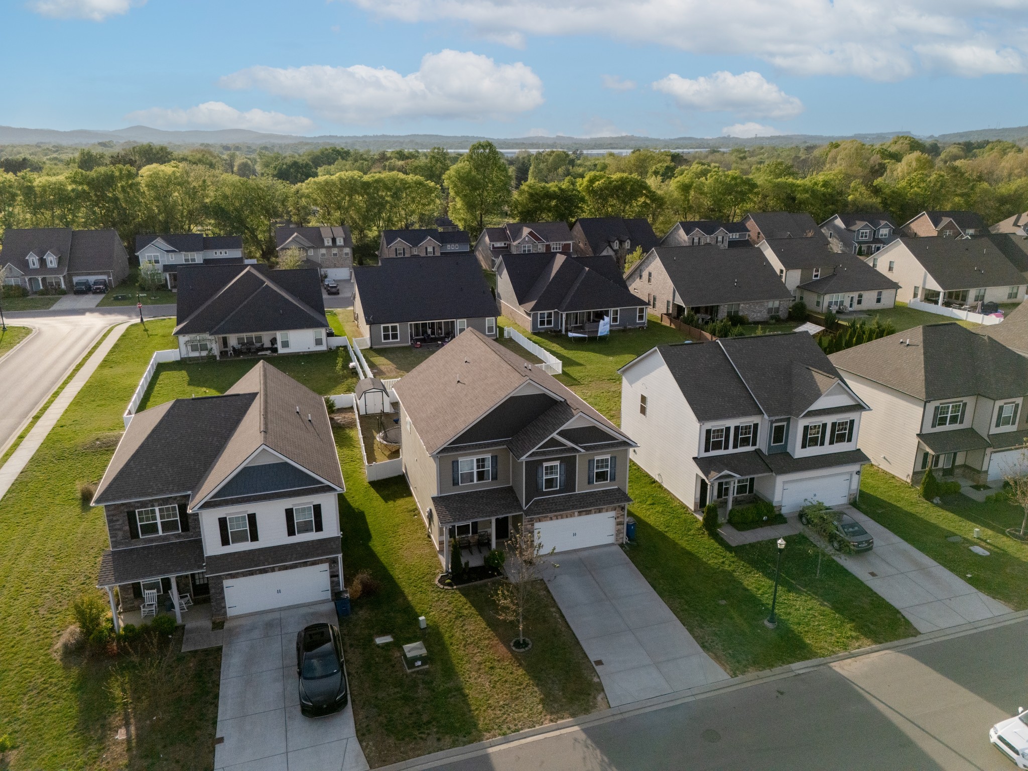 315 Petunia Dr