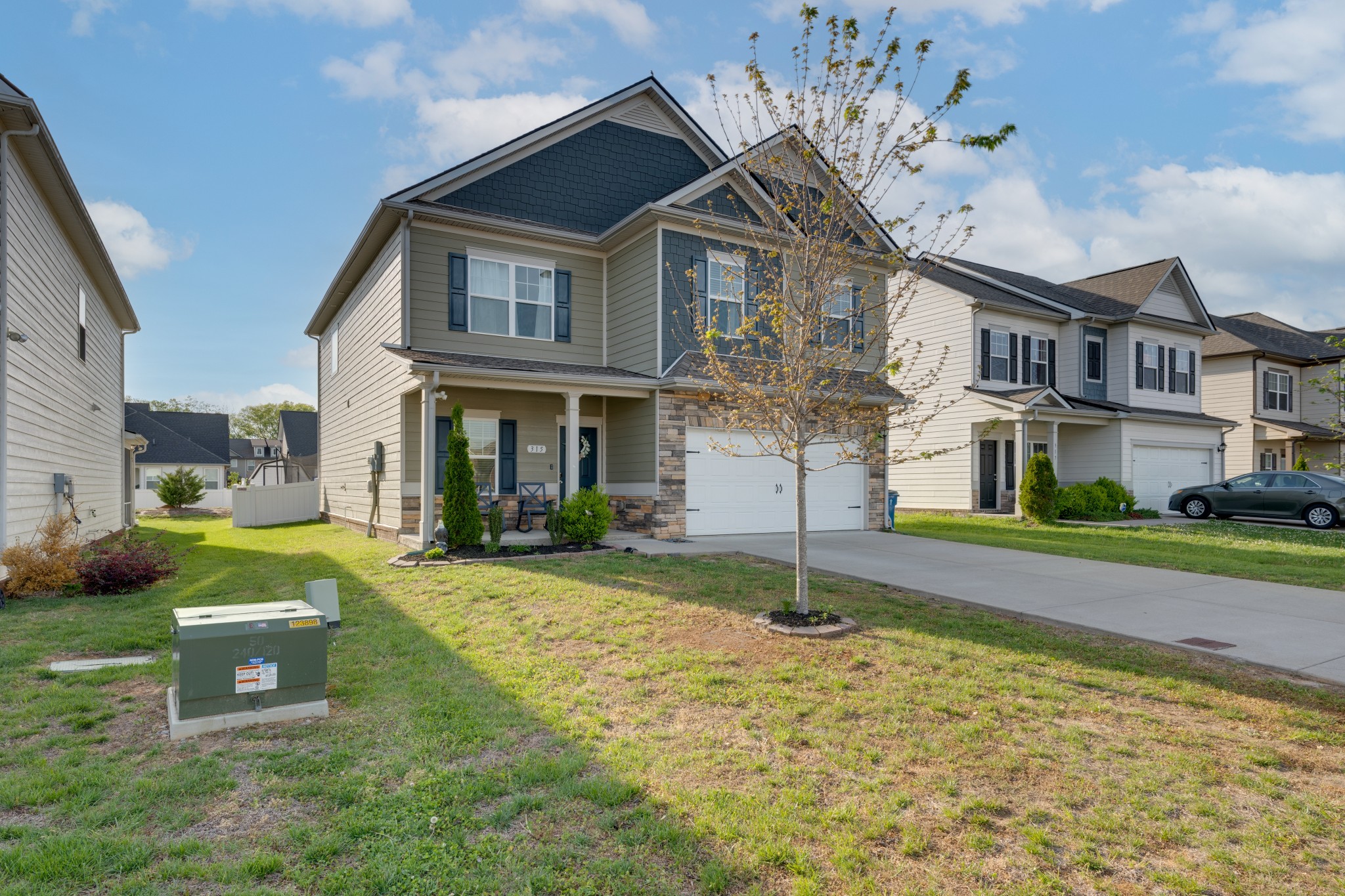315 Petunia Dr