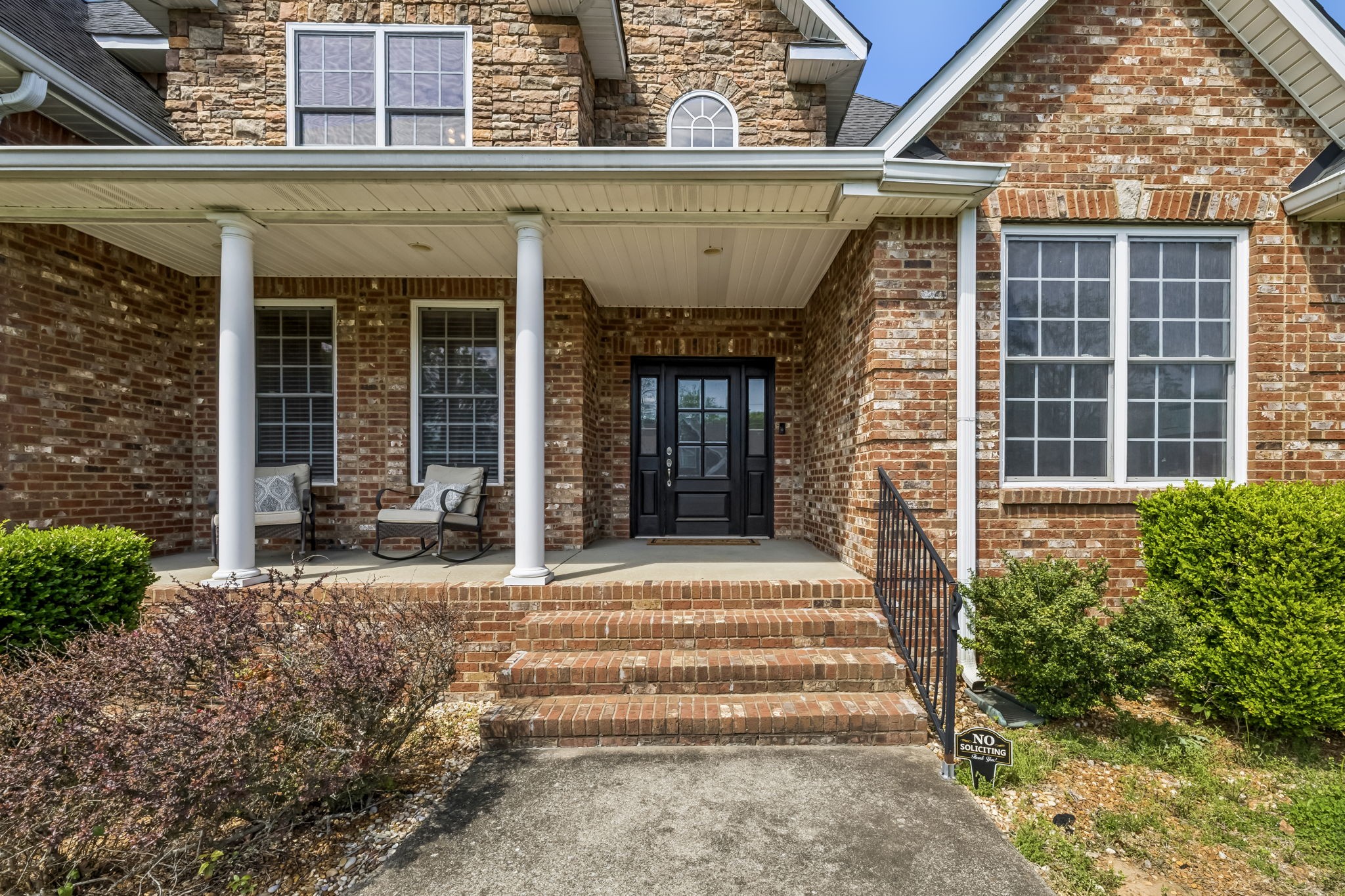 2456 Settlers Trce